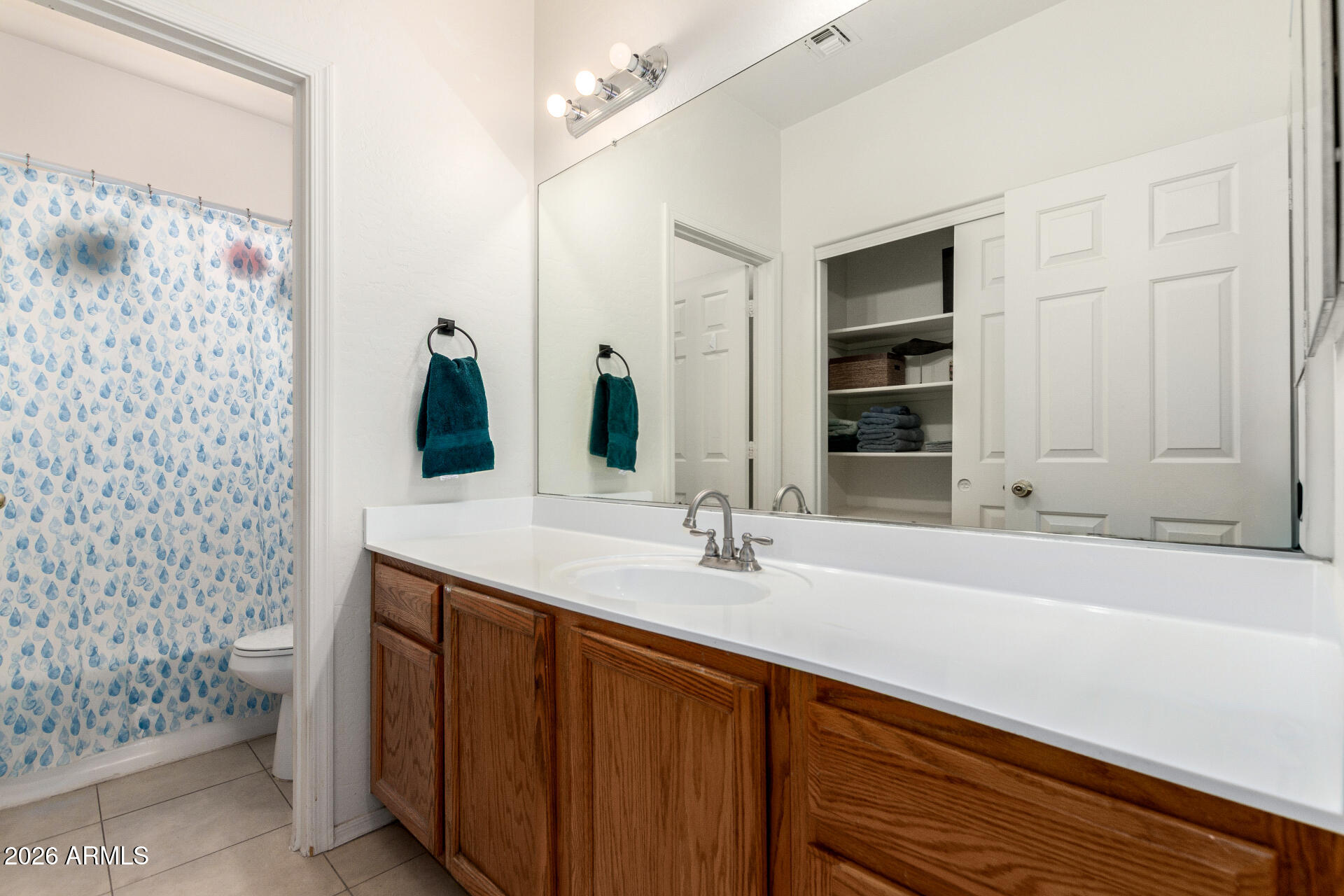 812 W SAINT CHARLES Avenue