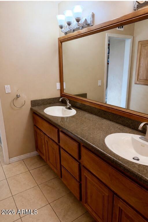 1202 E ROWLANDS Lane