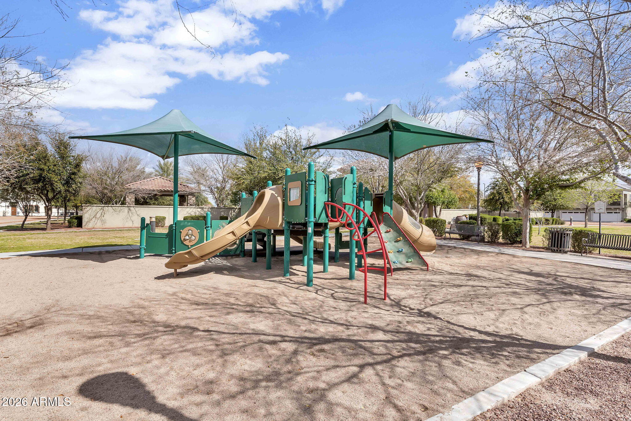 2760 S HARMONY Avenue