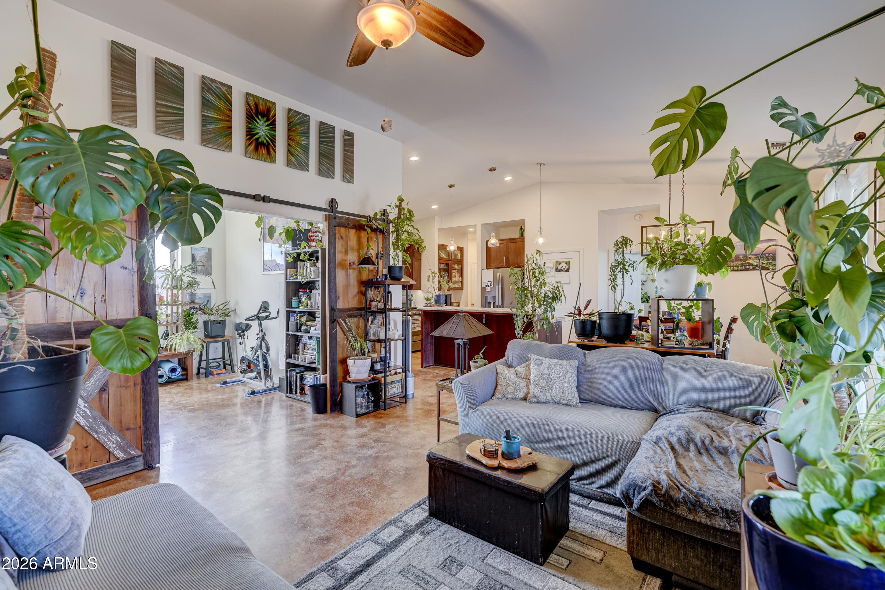 2771 S COUNTRY HILL Road