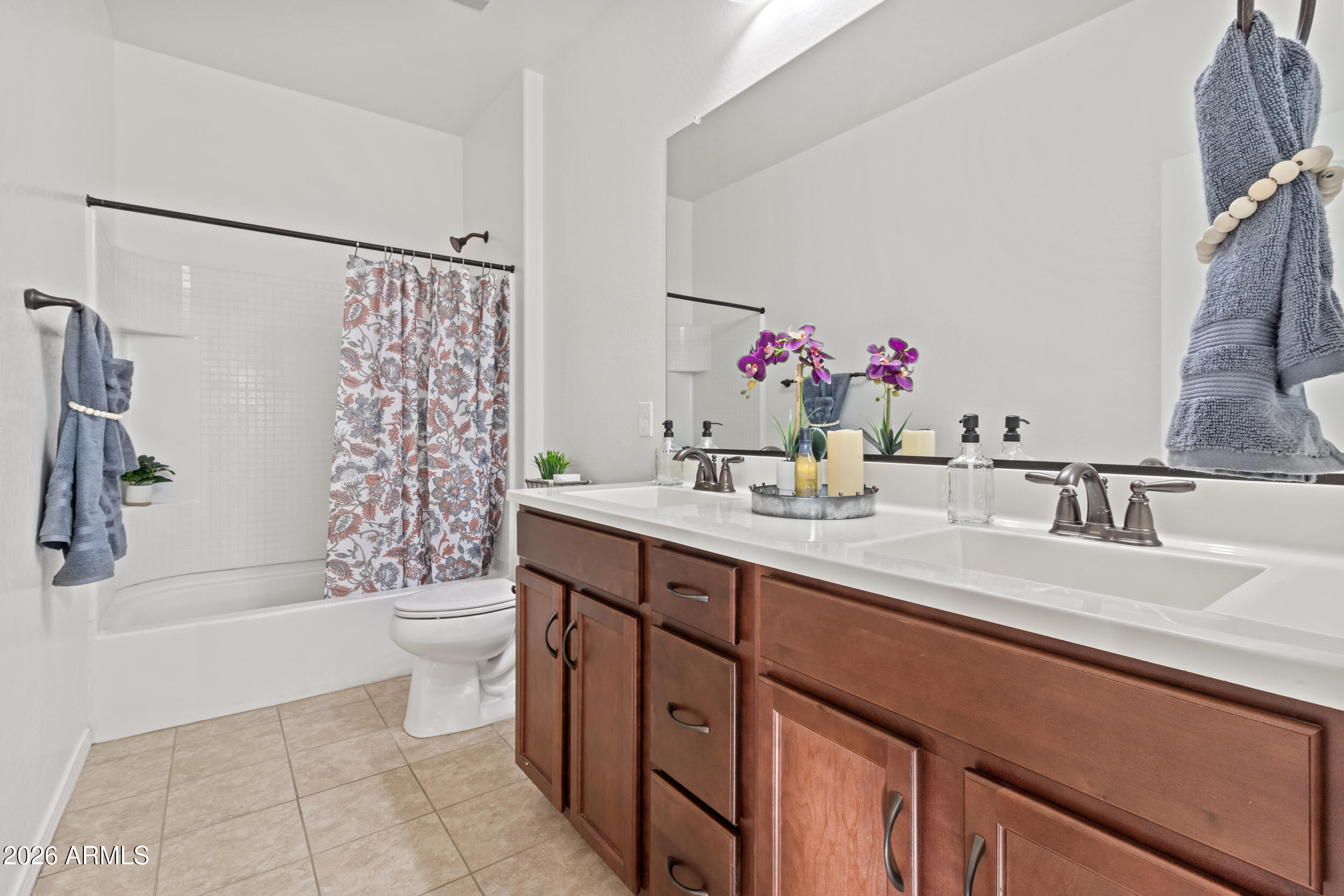 20537 W VALLEY VIEW Drive