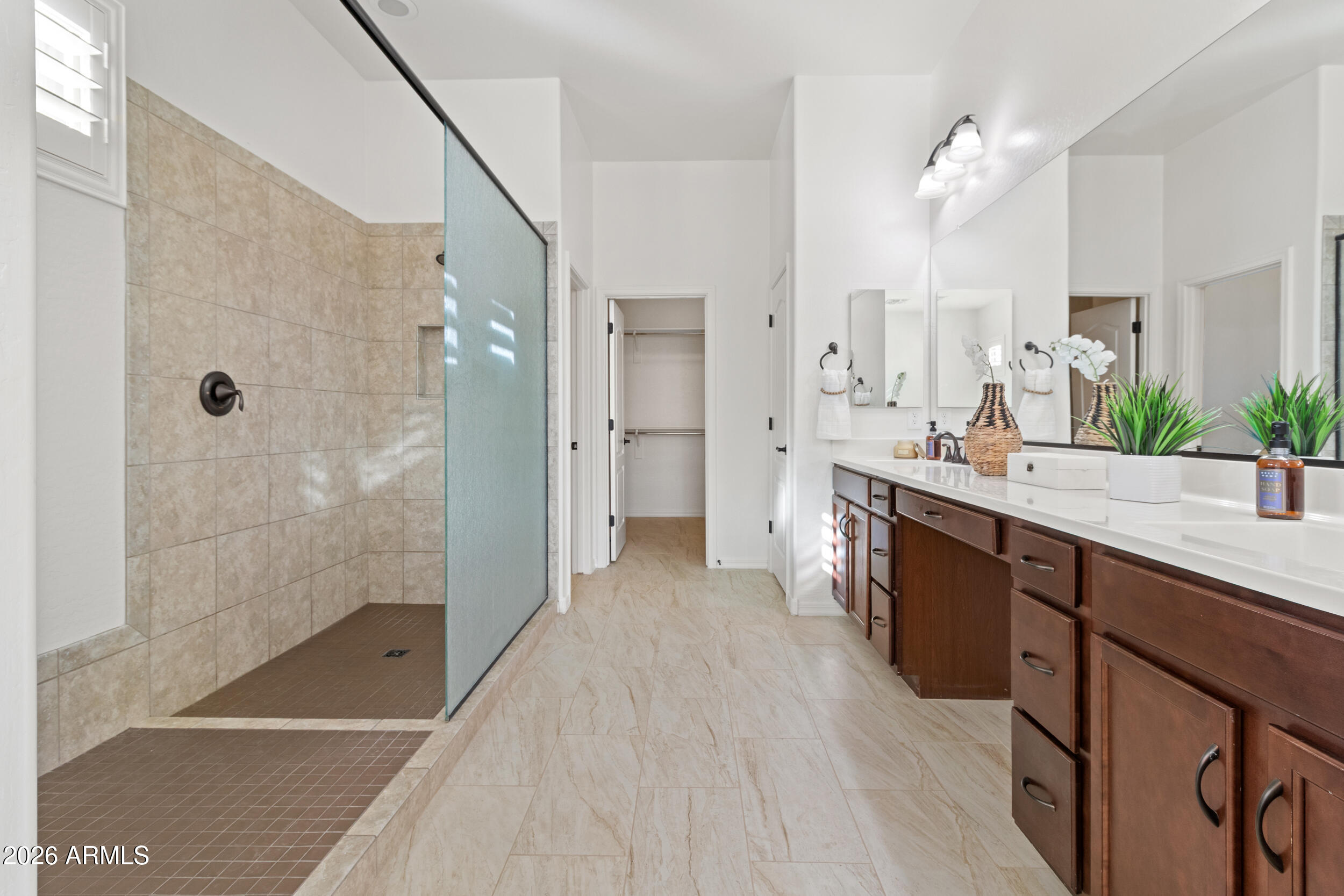 20537 W VALLEY VIEW Drive