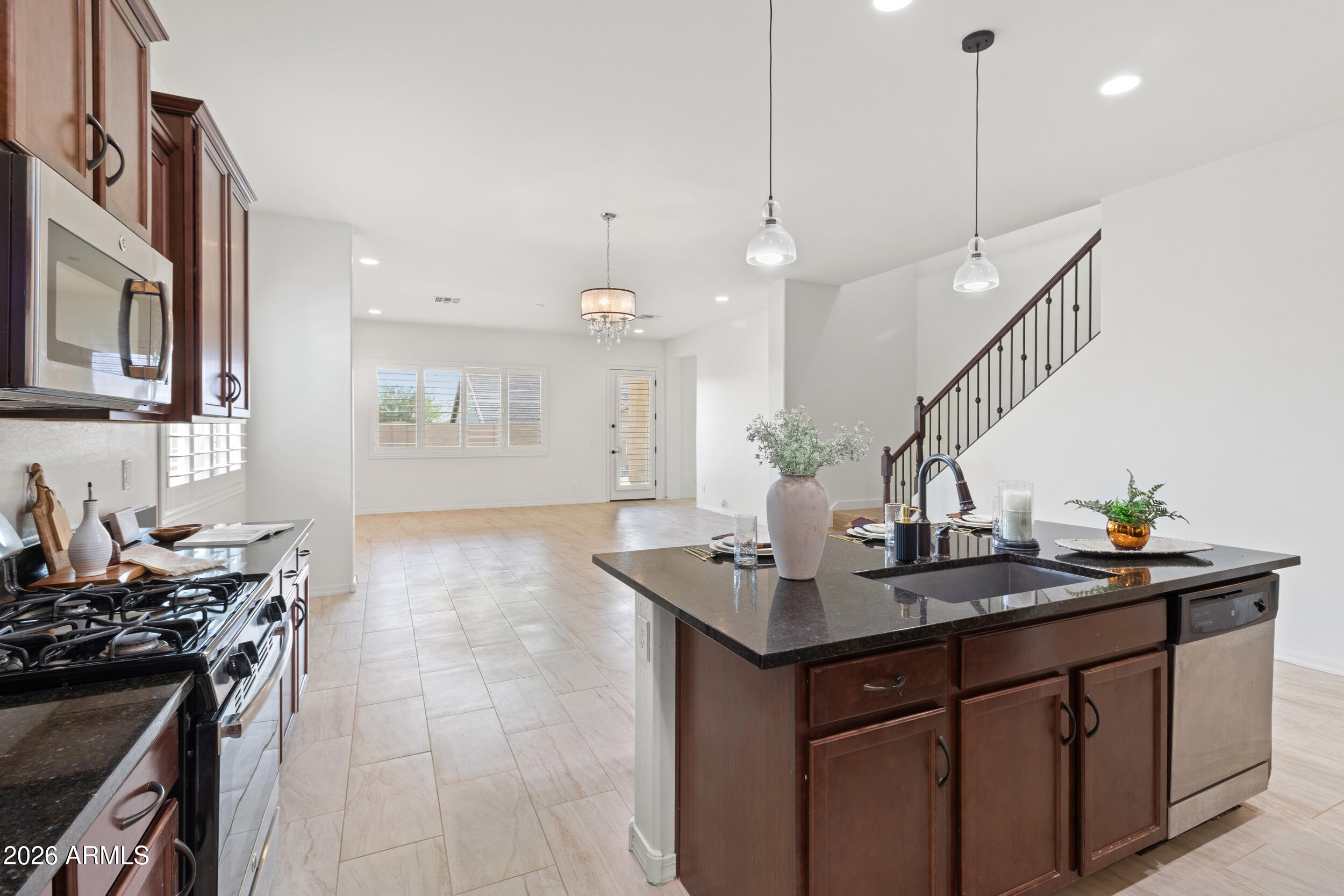 20537 W VALLEY VIEW Drive