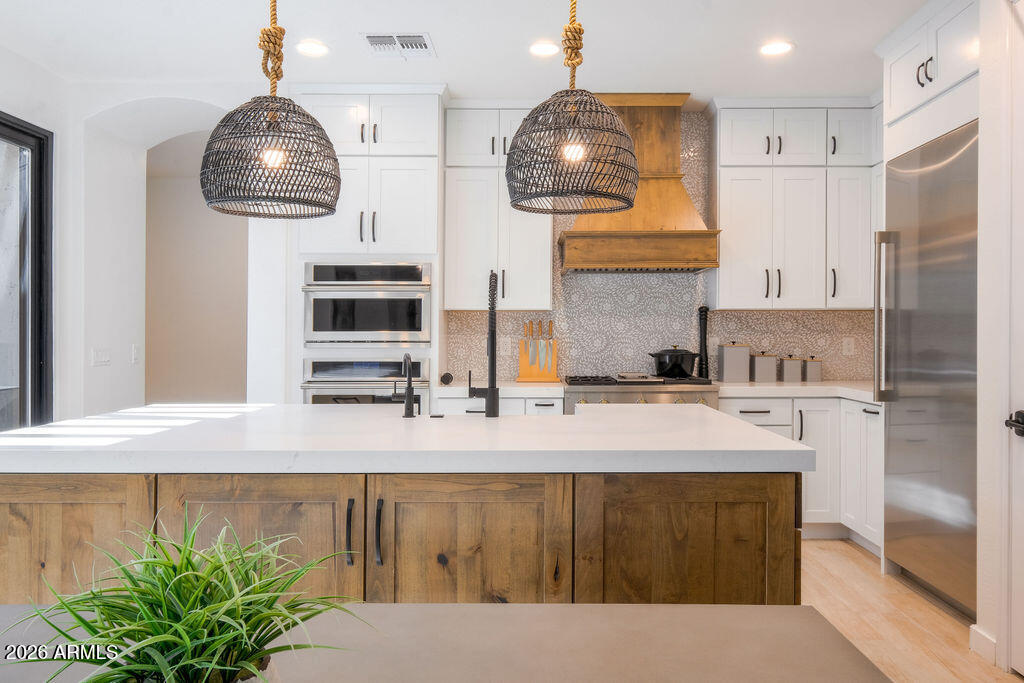 3923 E GALVESTON Street