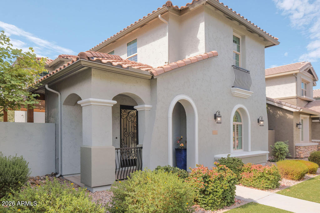 3923 E GALVESTON Street