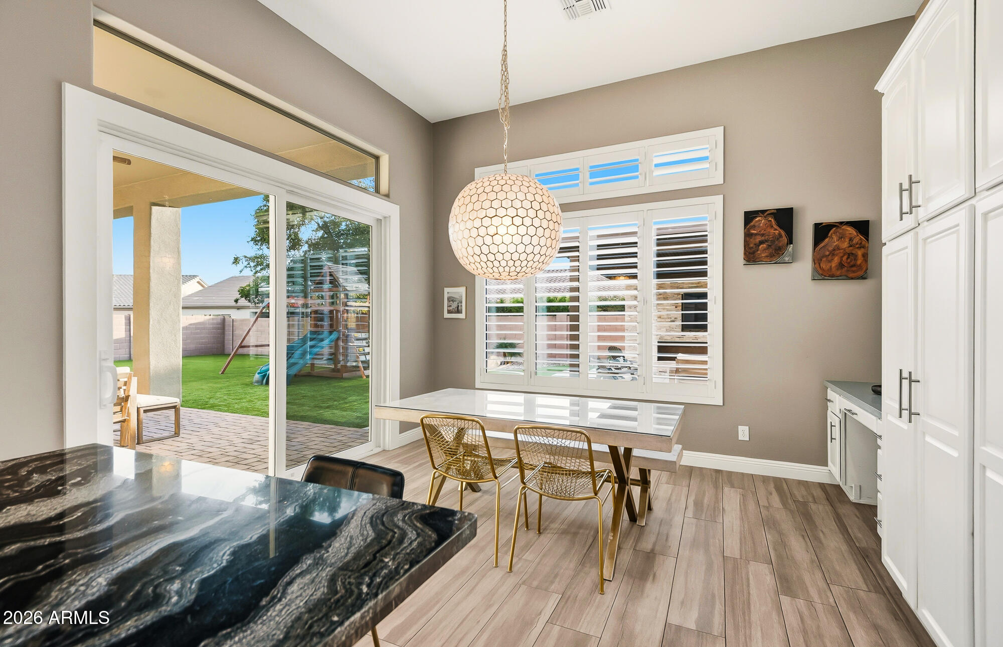 1529 W LAUREL GREENS Court