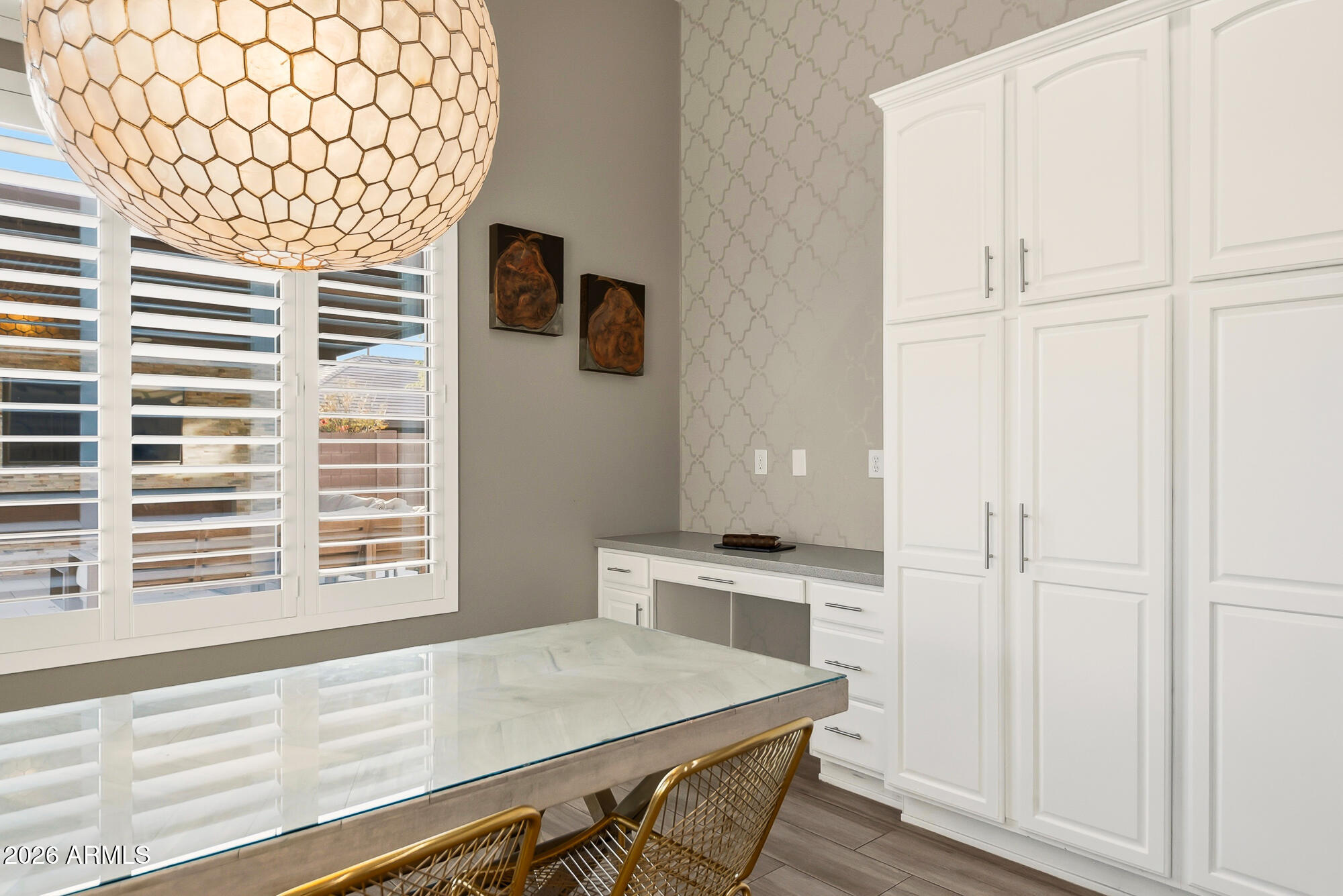 1529 W LAUREL GREENS Court