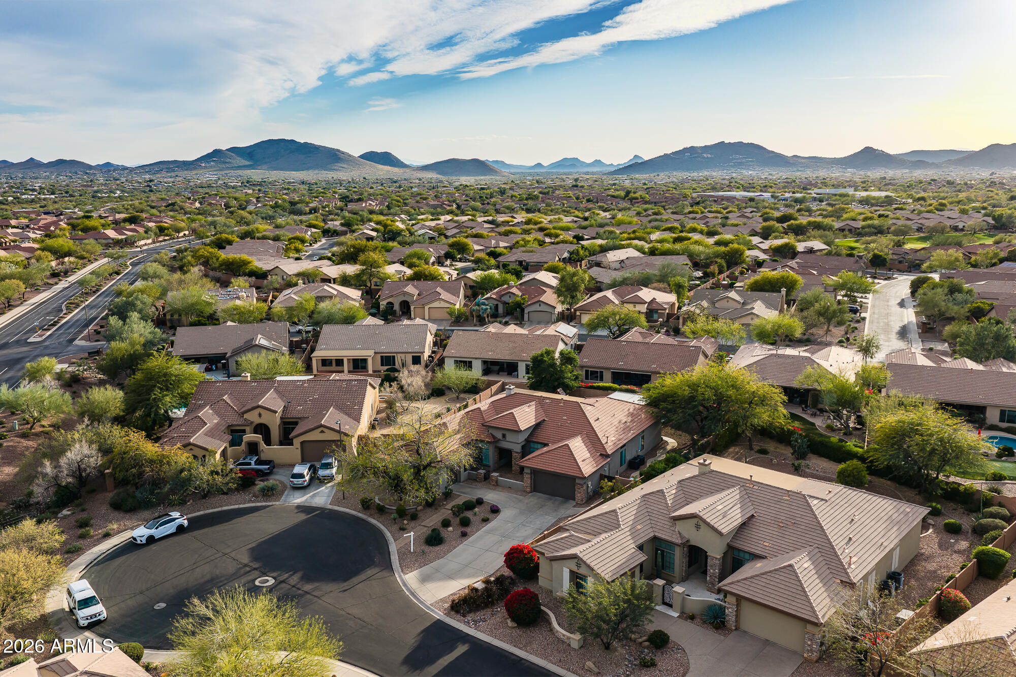 1529 W LAUREL GREENS Court