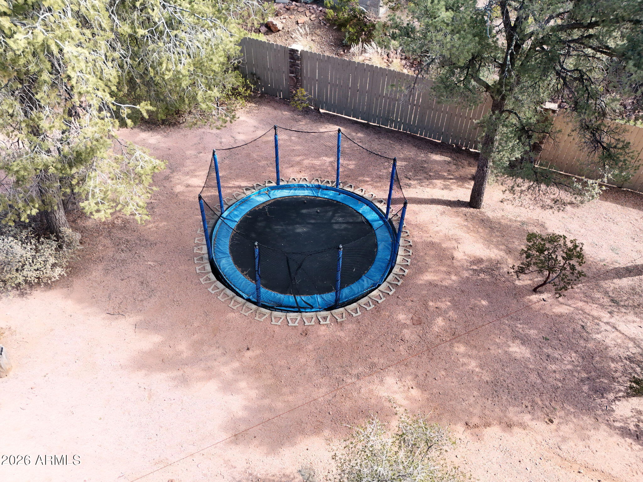 1006 W ROCK SPRINGS Circle