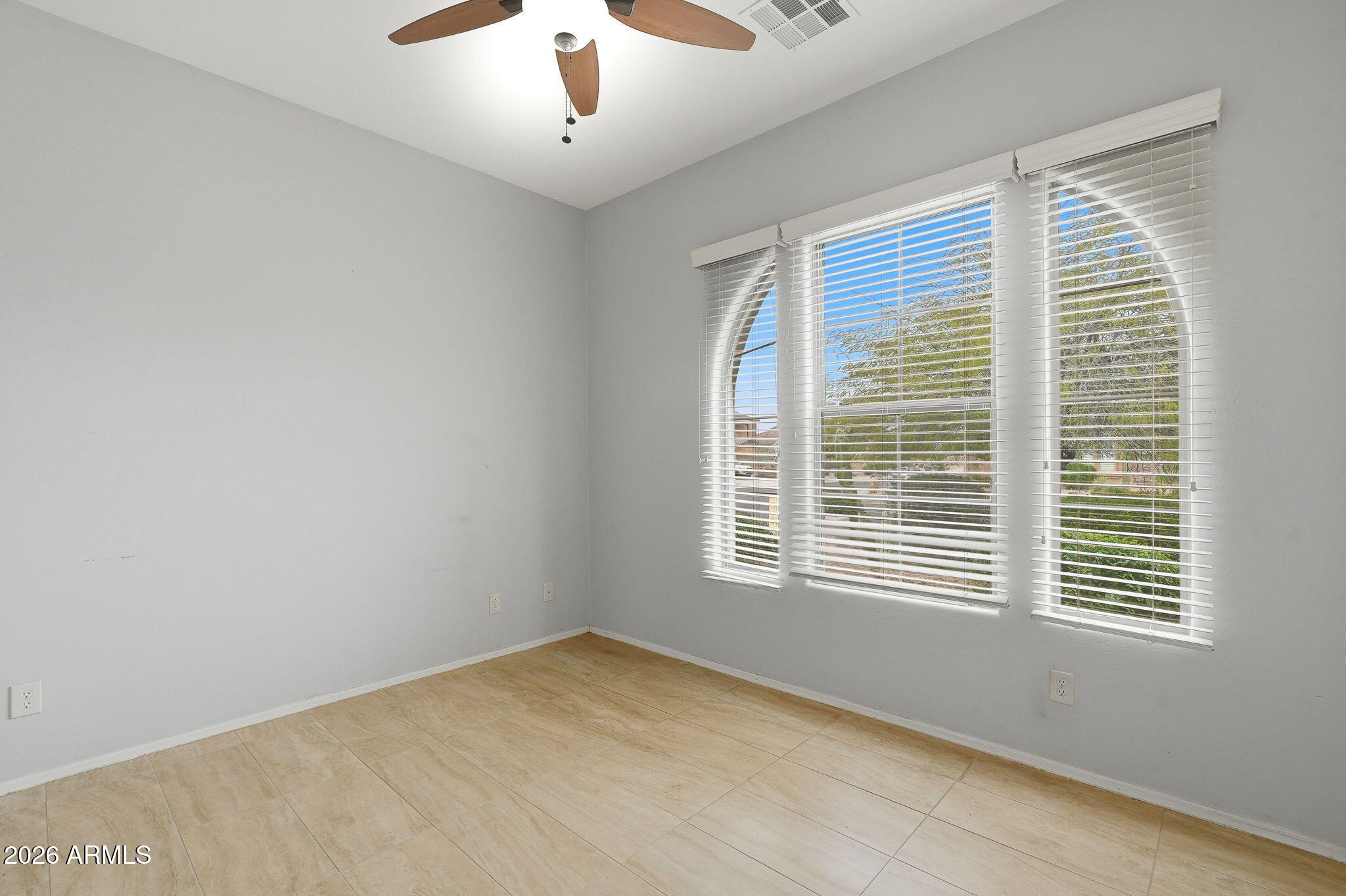 18261 W LA MIRADA Drive