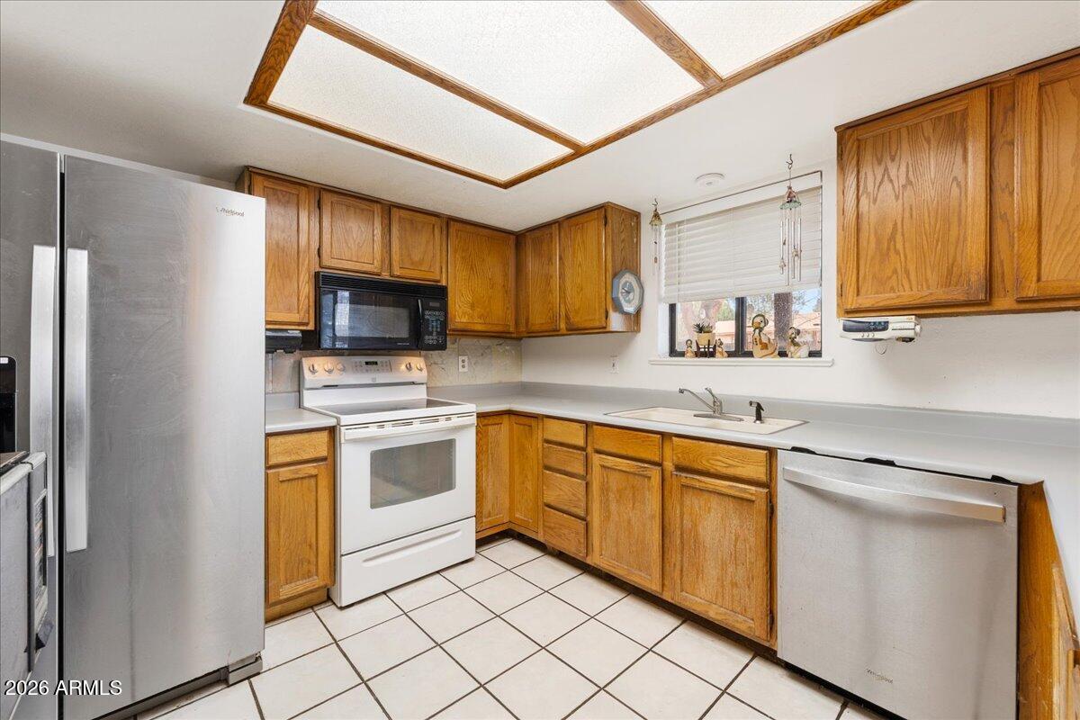 4461 E WILD STALLION Trail