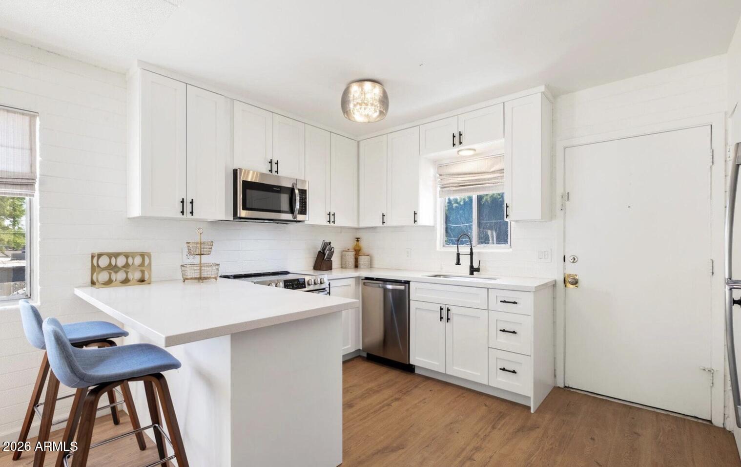 3737 E TURNEY Avenue 206