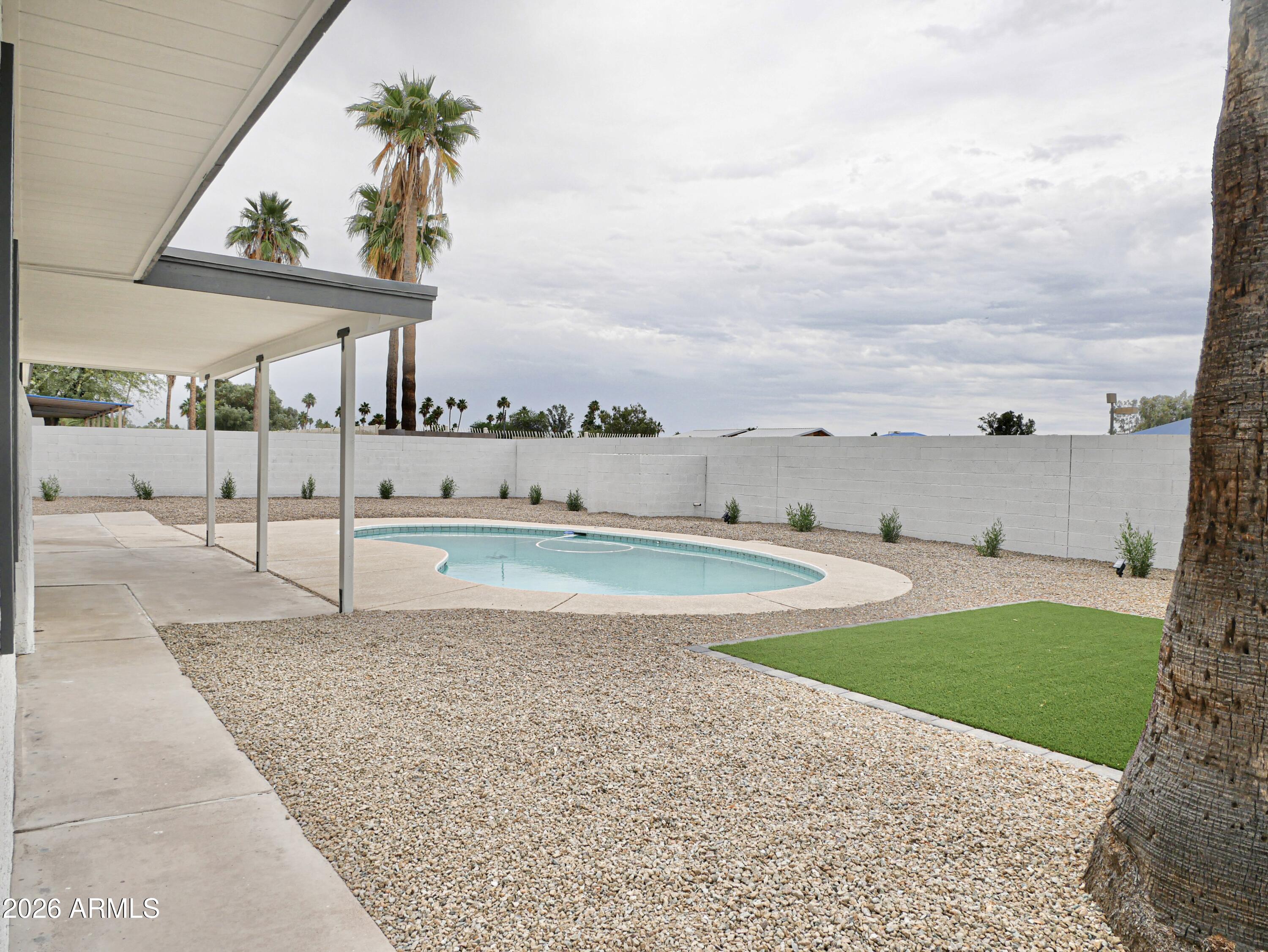 6401 E EUGIE Terrace