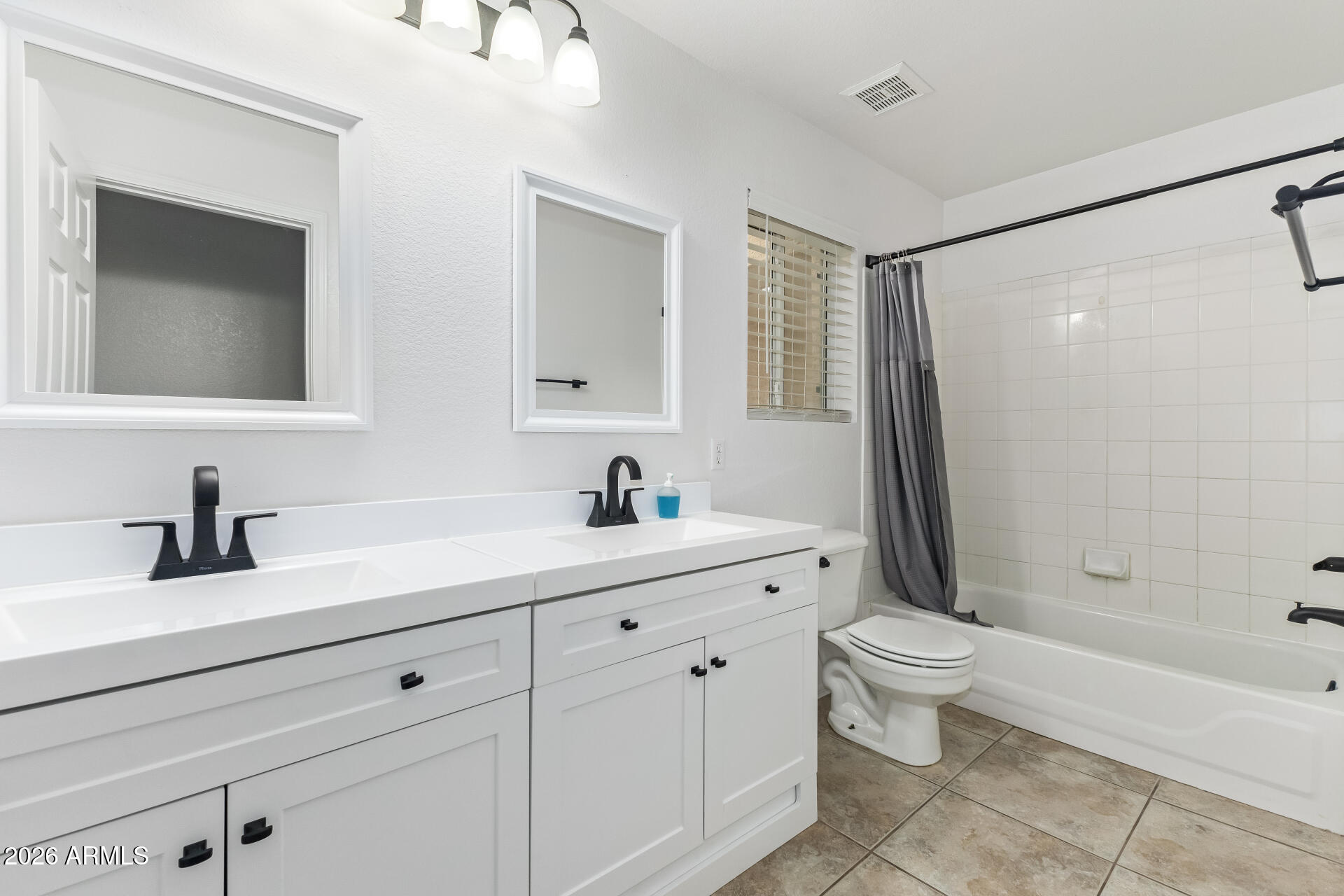 8038 W ACAPULCO Lane