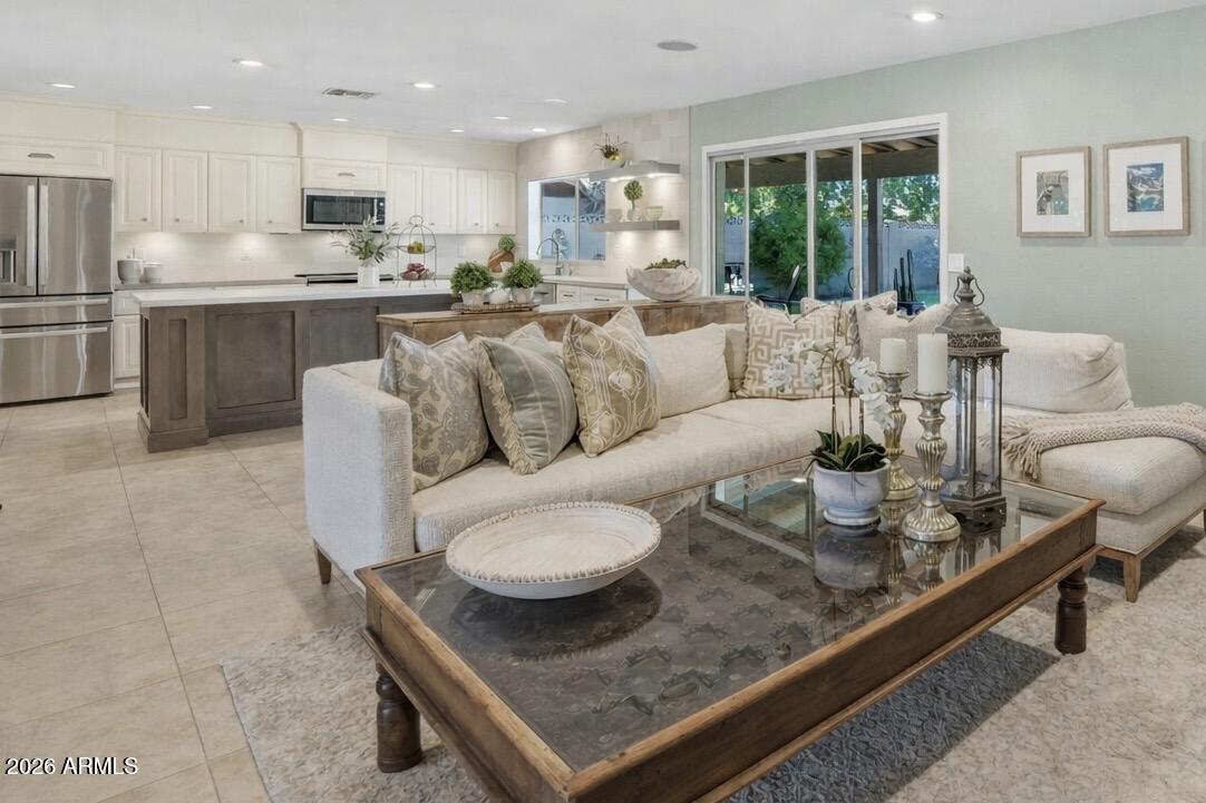 5008 E BLOOMFIELD Road