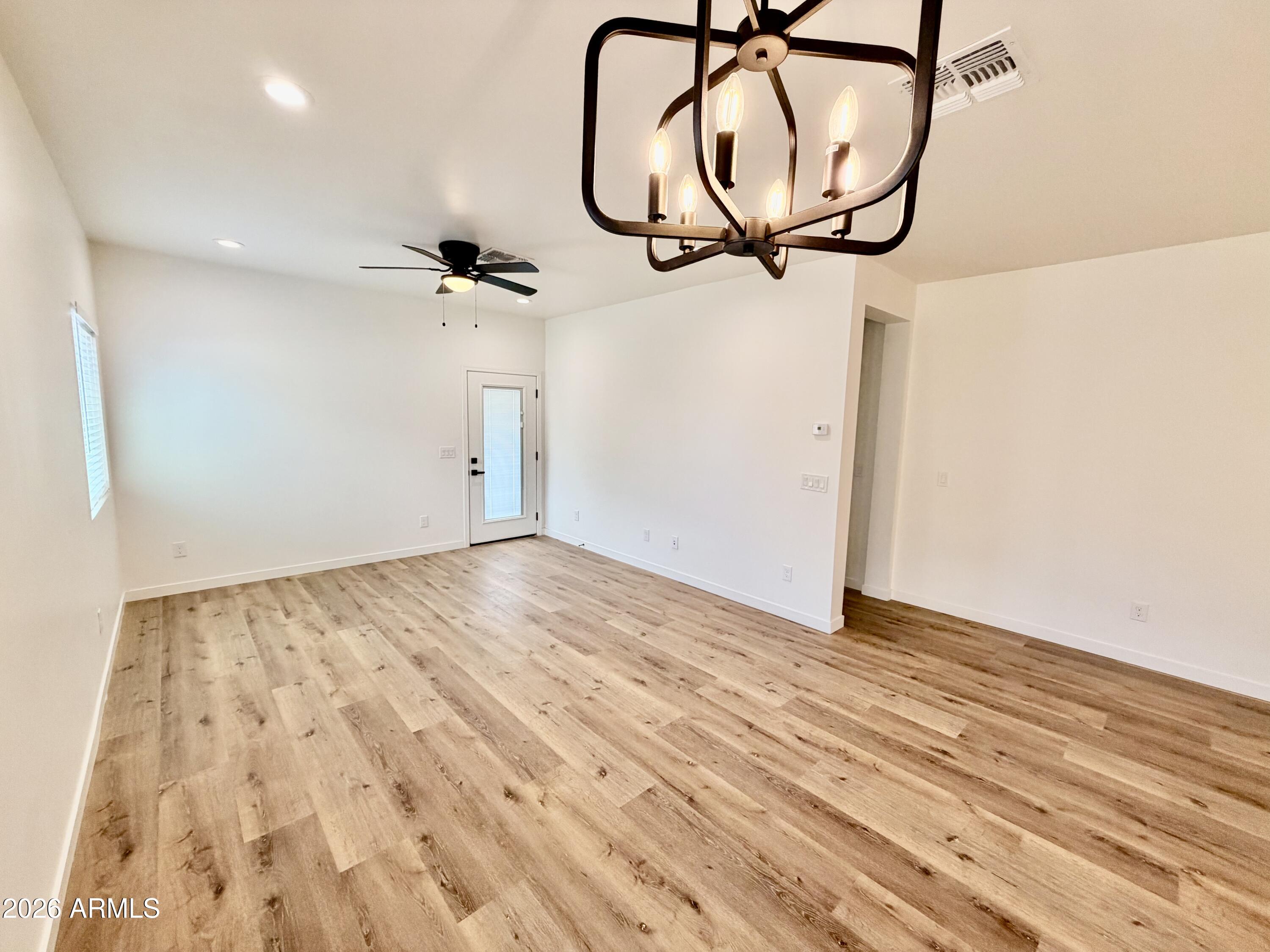 721 W OCOTILLO Street