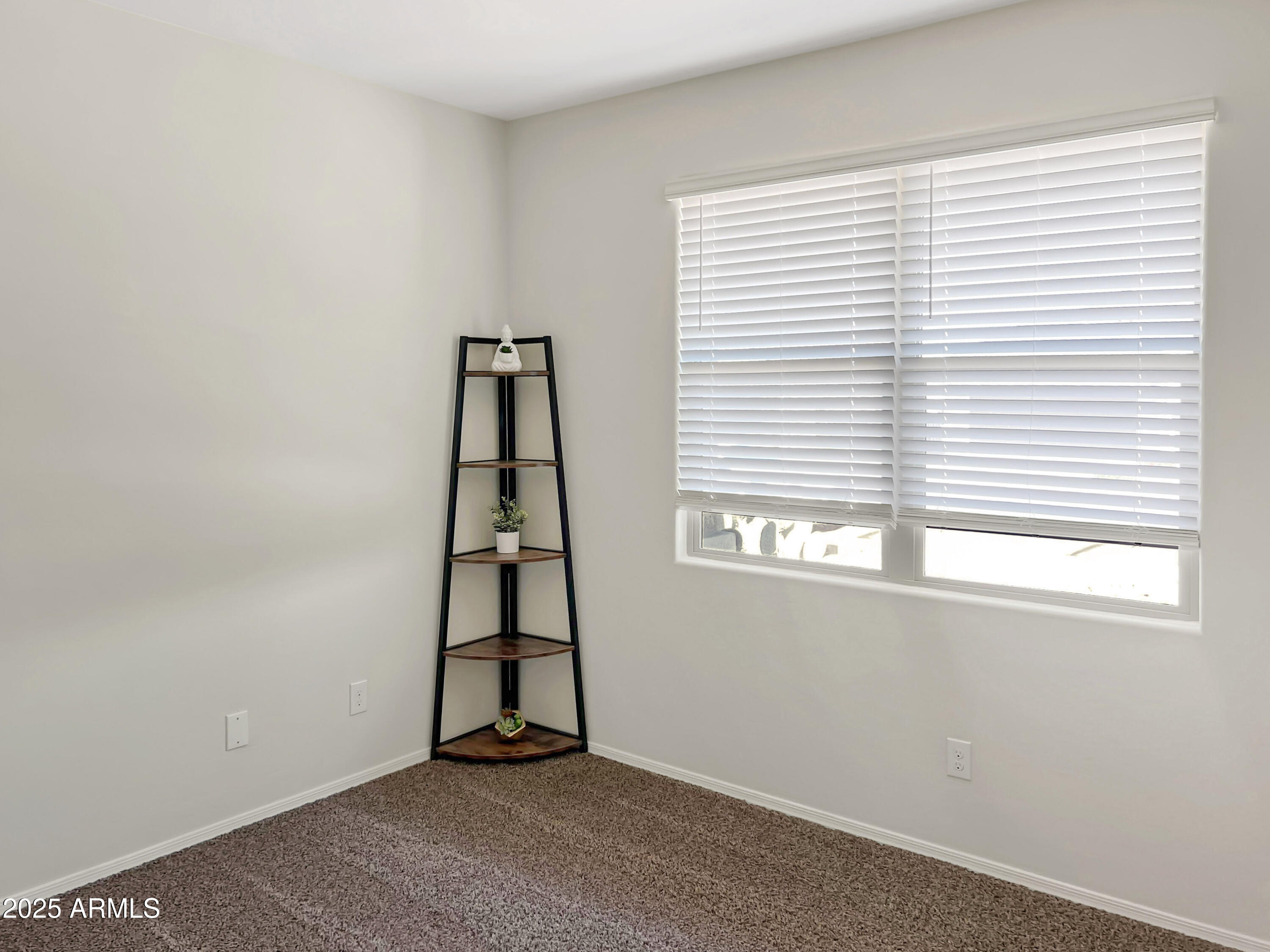 10313 E MARIGOLD Lane