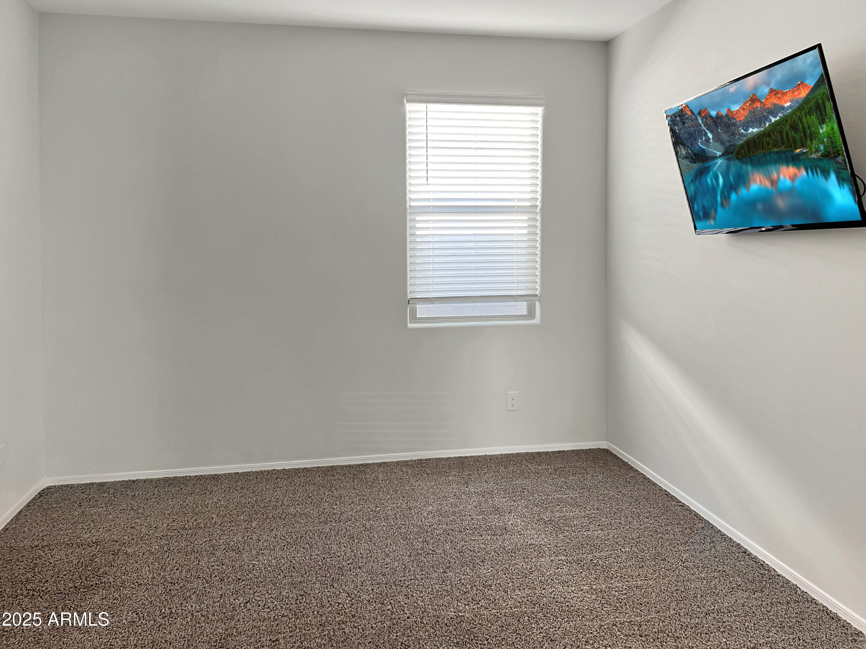 10313 E MARIGOLD Lane