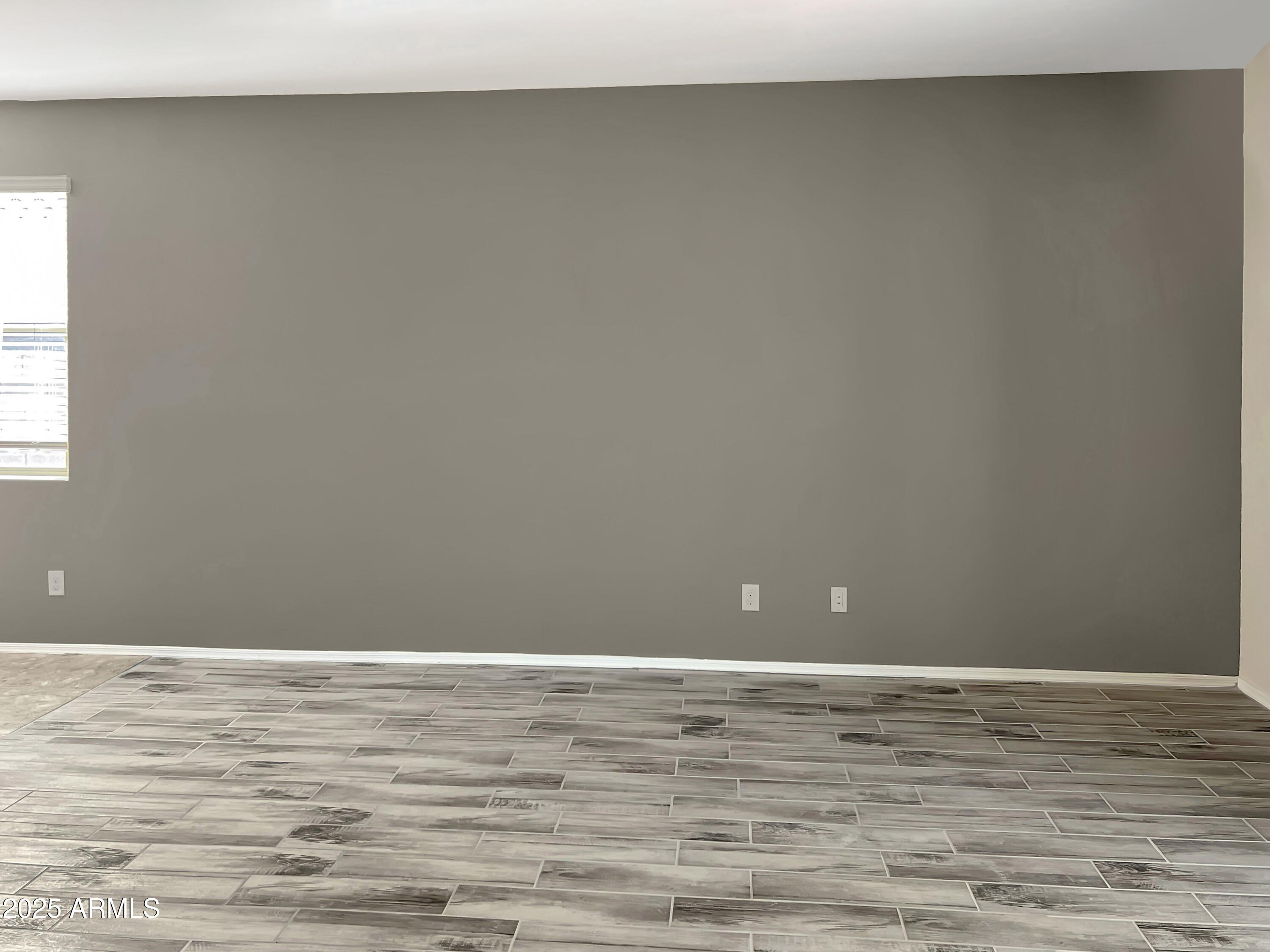 10313 E MARIGOLD Lane