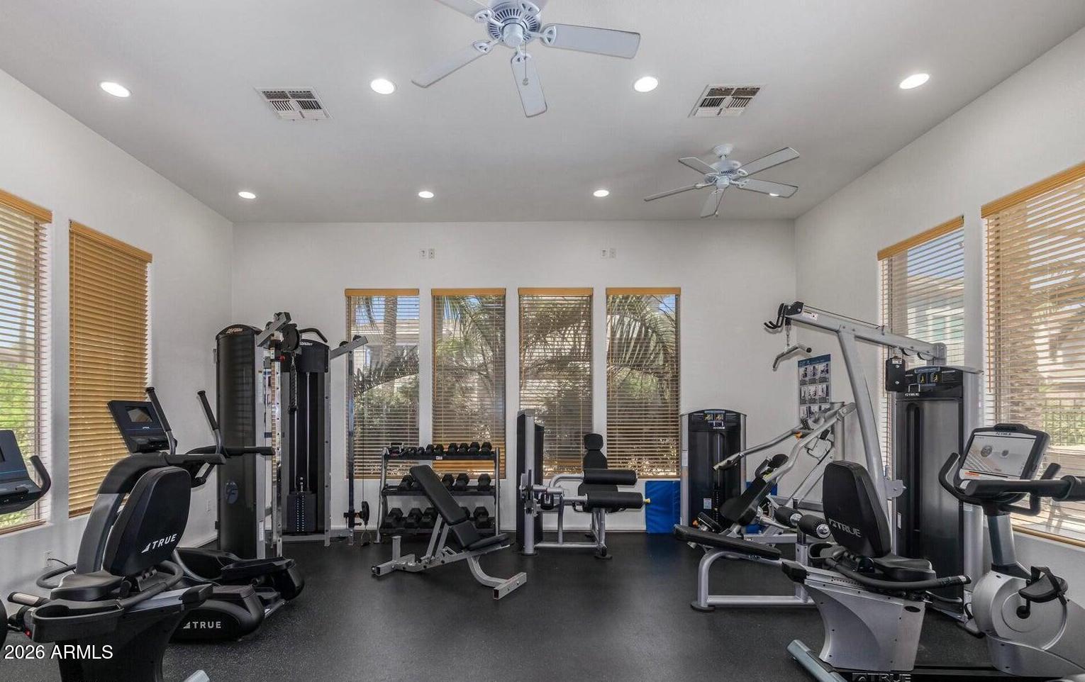 15221 N CLUBGATE Drive 2023