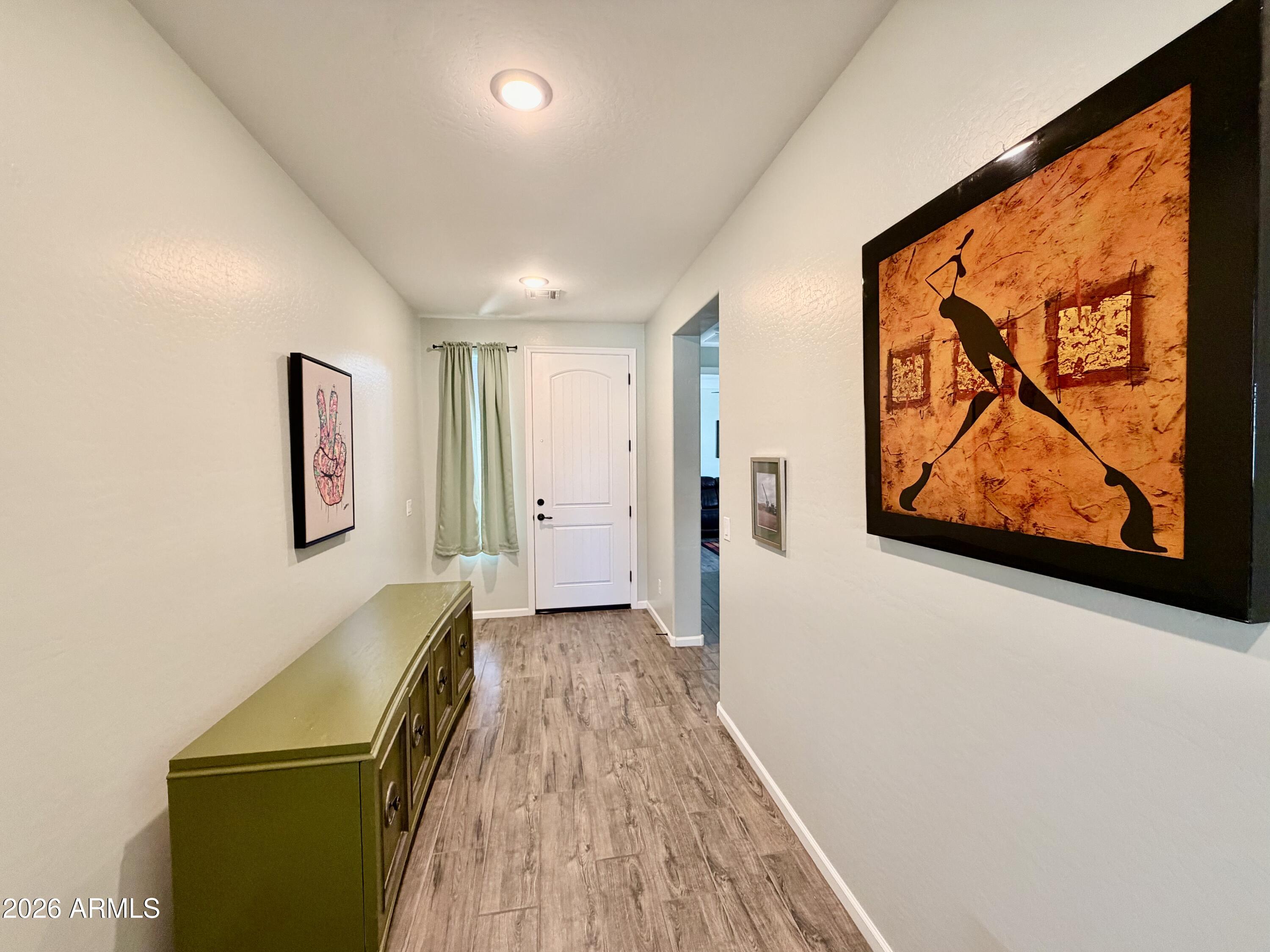 1194 E RIVERTON Place