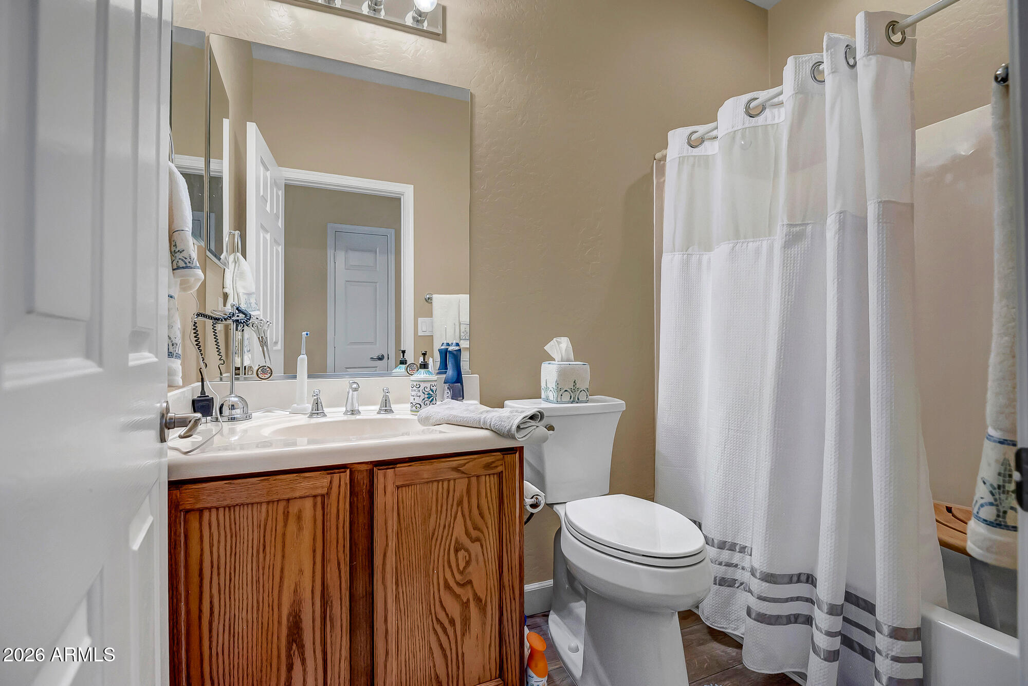 41314 N ROLLING GREEN Way