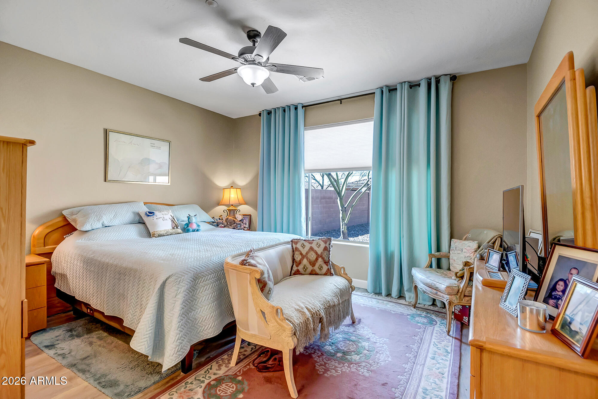 41314 N ROLLING GREEN Way