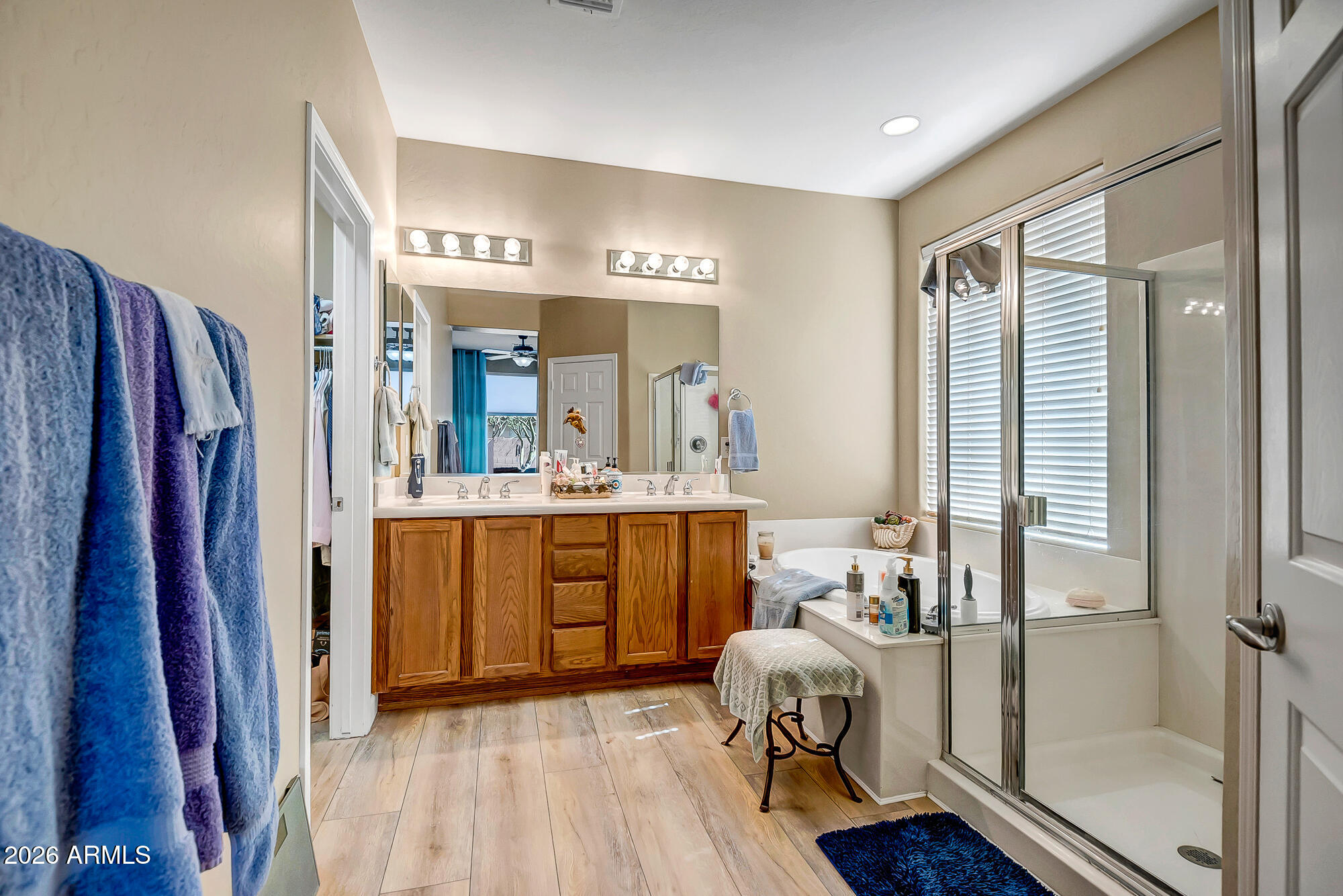 41314 N ROLLING GREEN Way