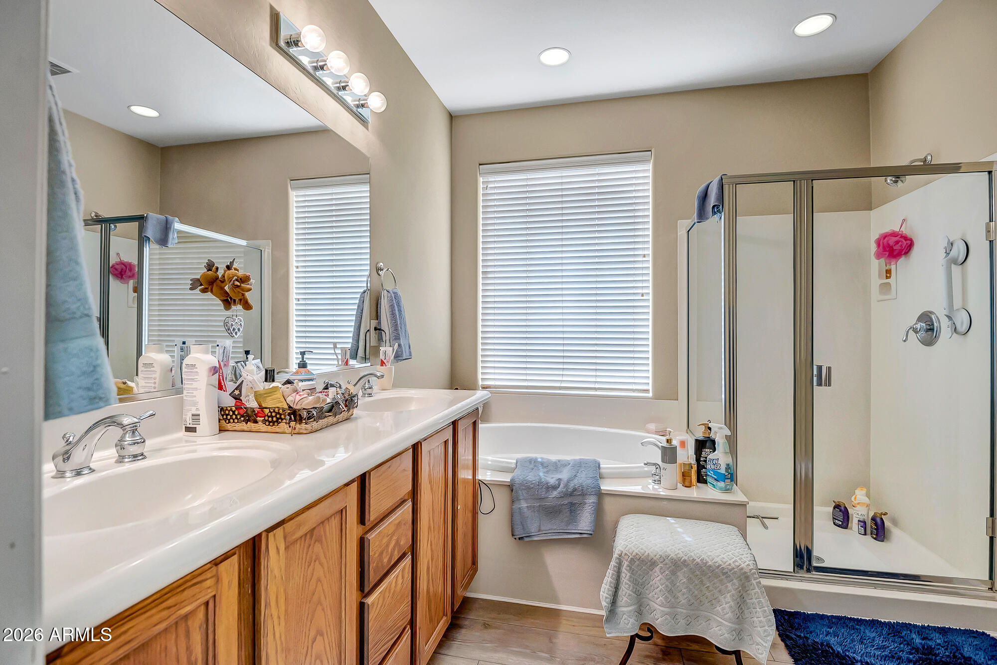 41314 N ROLLING GREEN Way