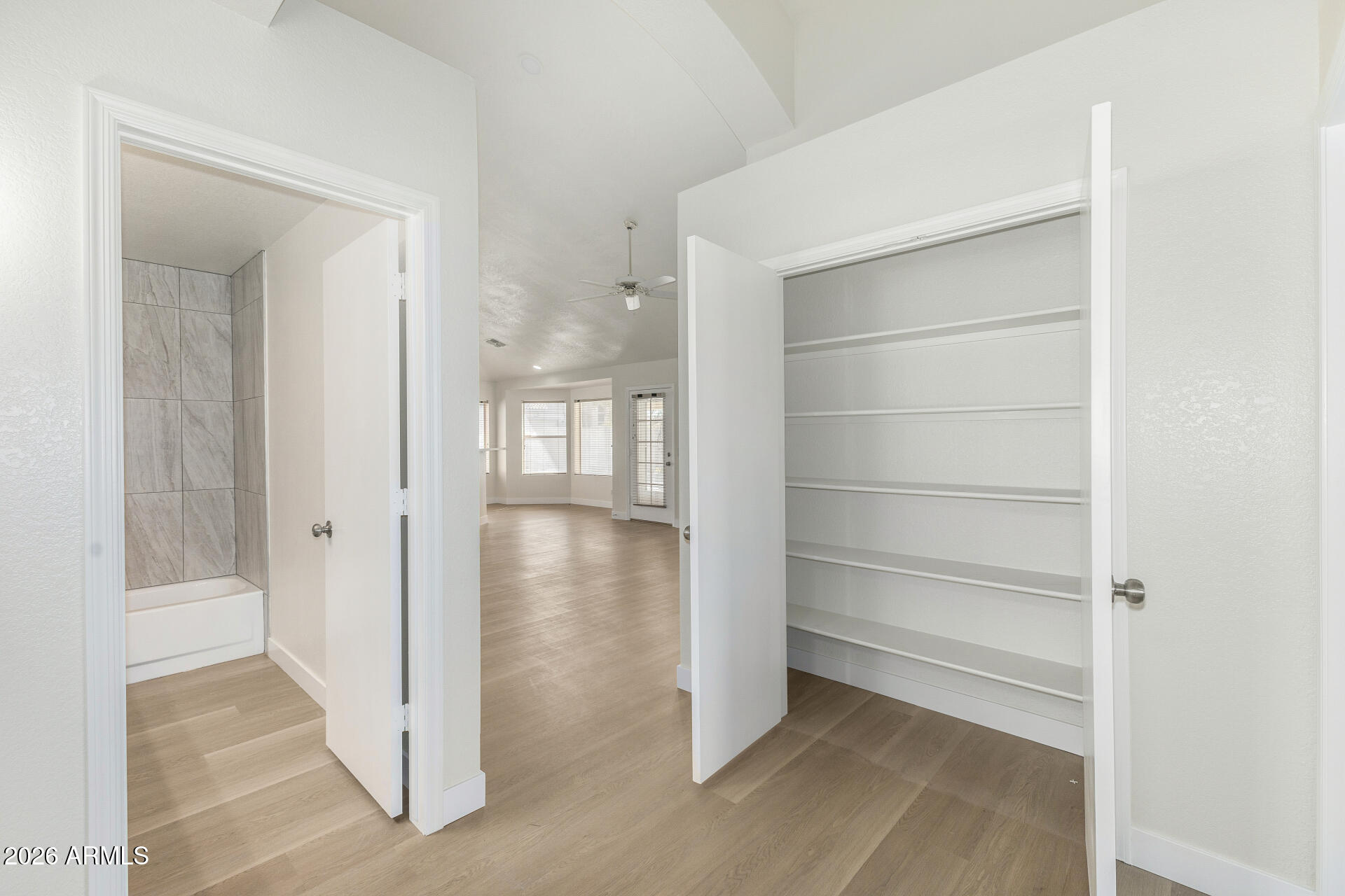 6565 E QUARTZ Street