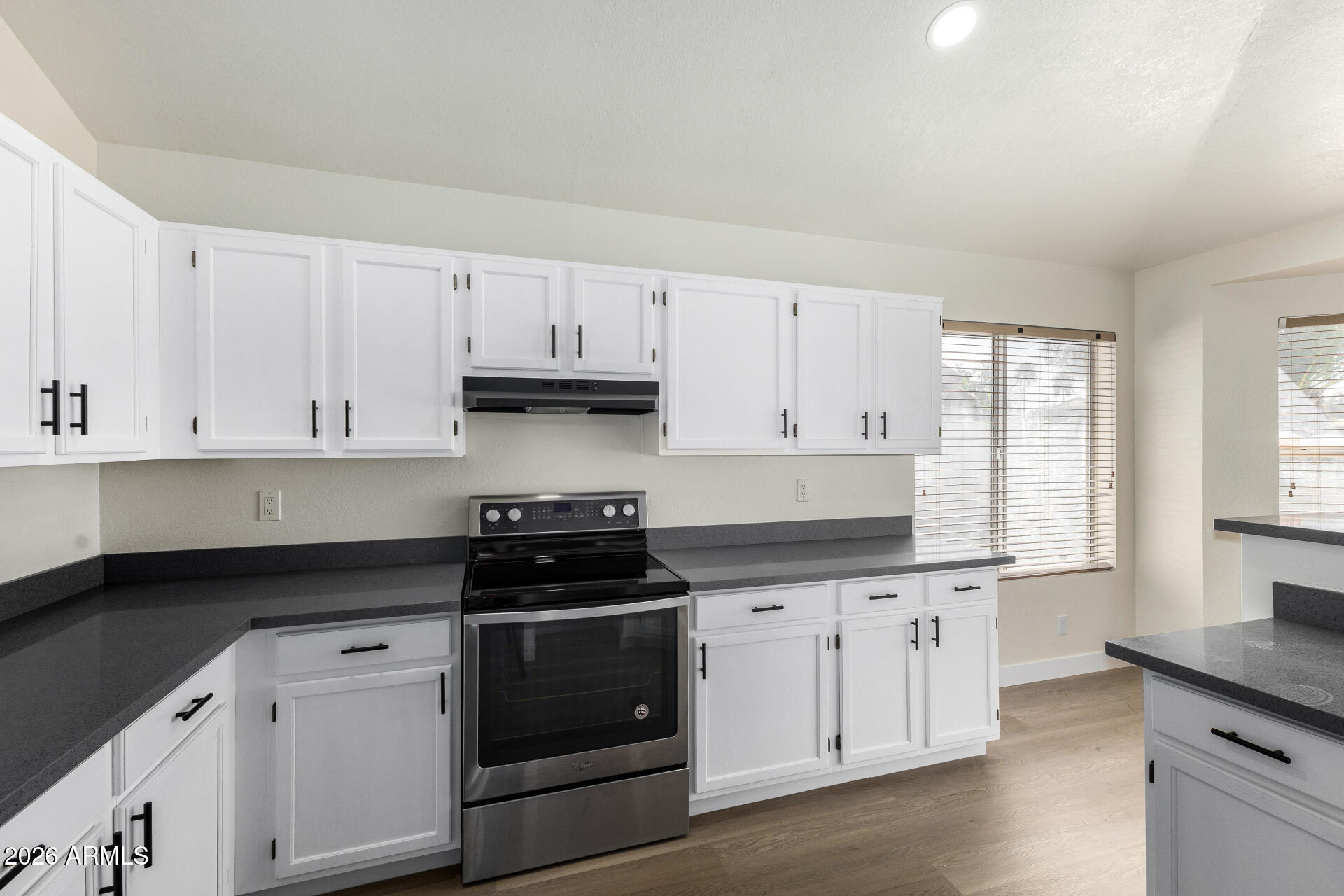 6565 E QUARTZ Street