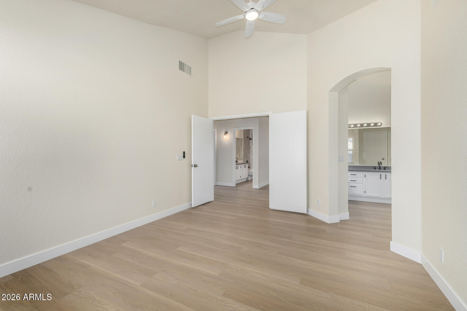 6565 E QUARTZ Street