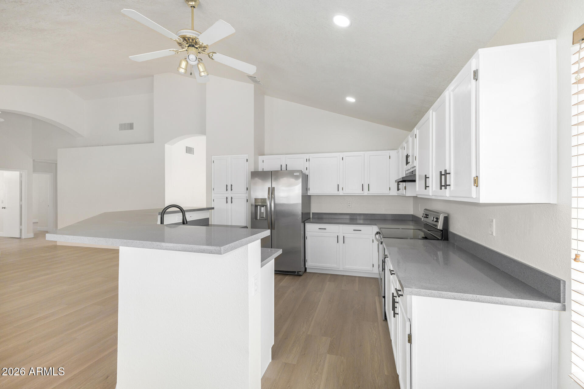 6565 E QUARTZ Street