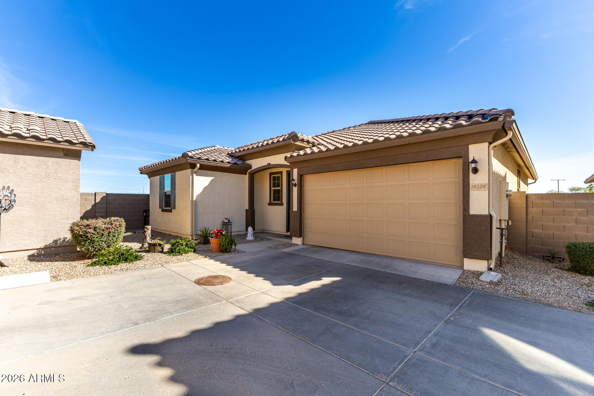 16526 W JENAN Drive