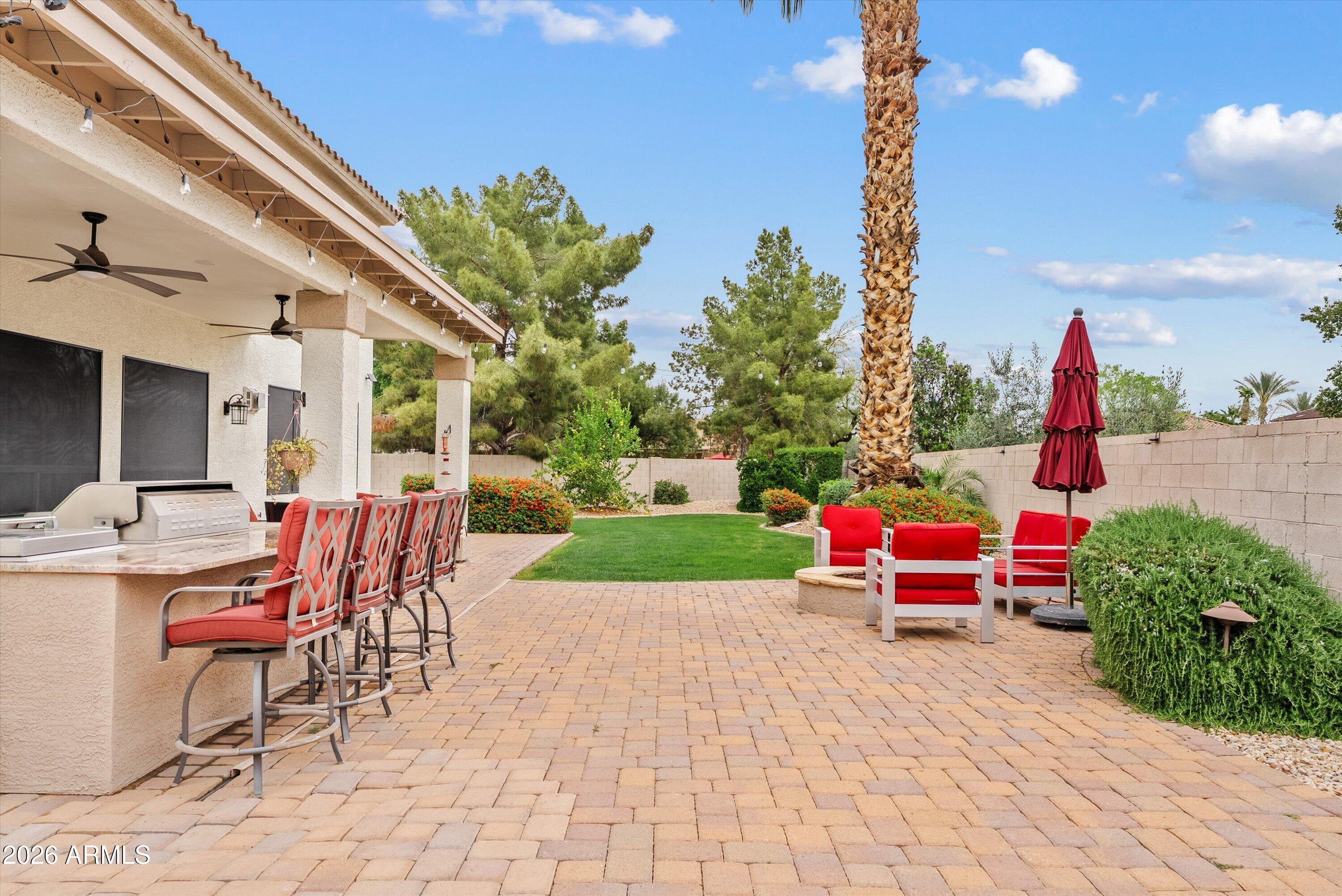 1515 E SARATOGA Court