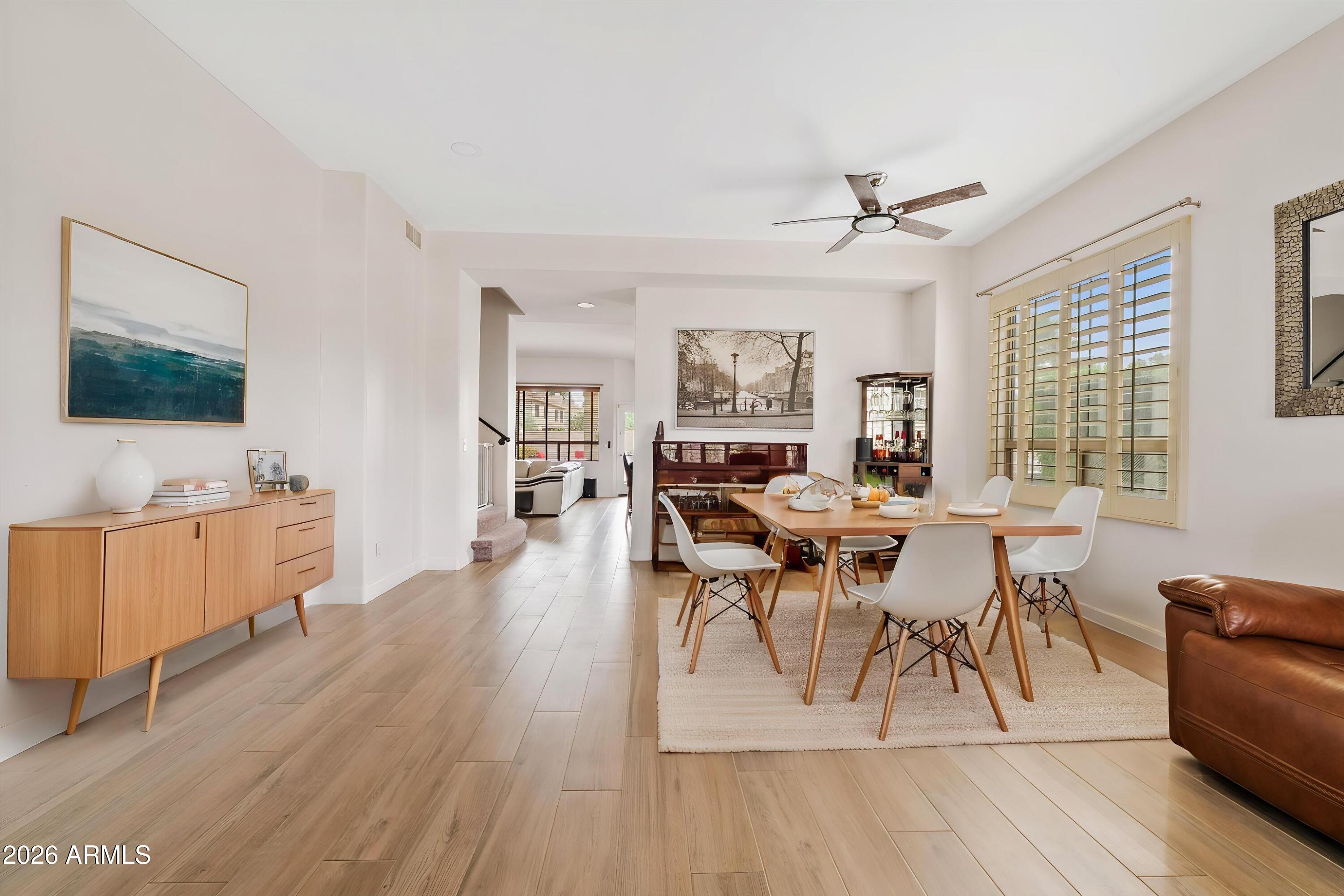 1515 E SARATOGA Court