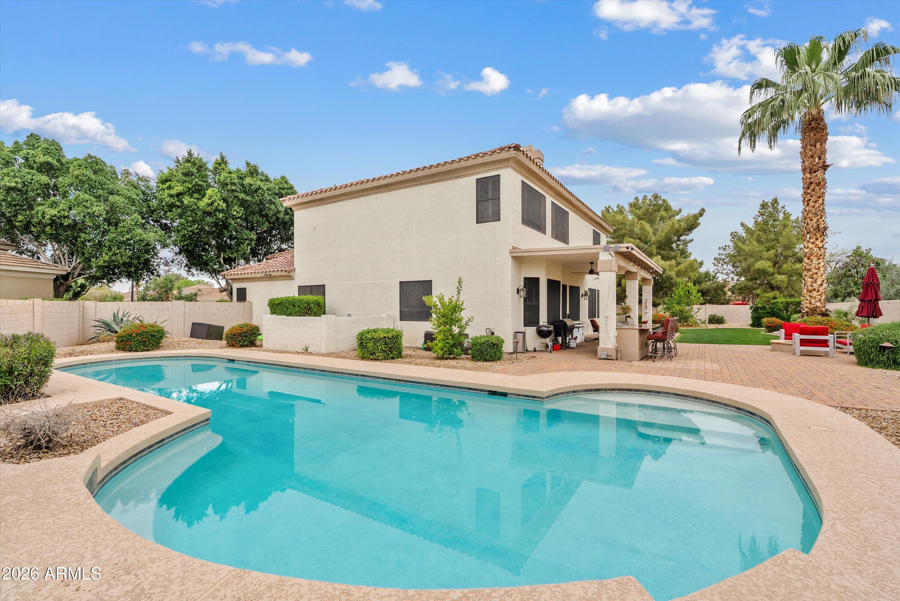 1515 E SARATOGA Court