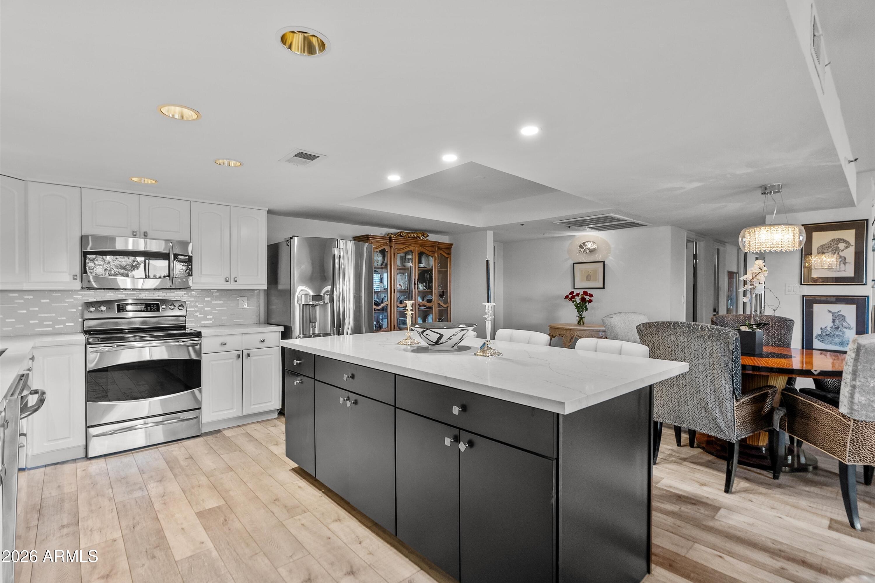 7970 E CAMELBACK Road 306