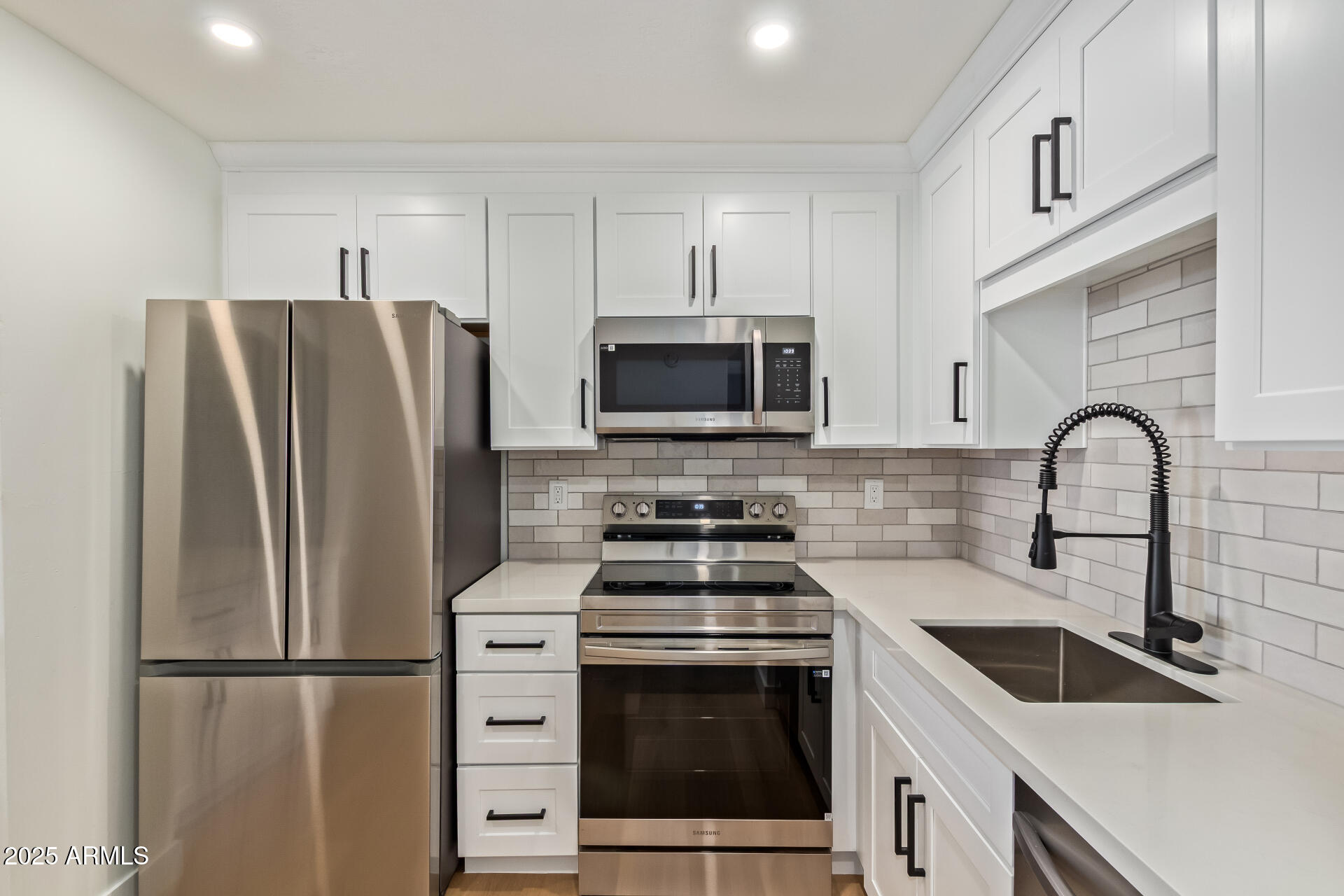 4901 S CALLE LOS CERROS Drive 202