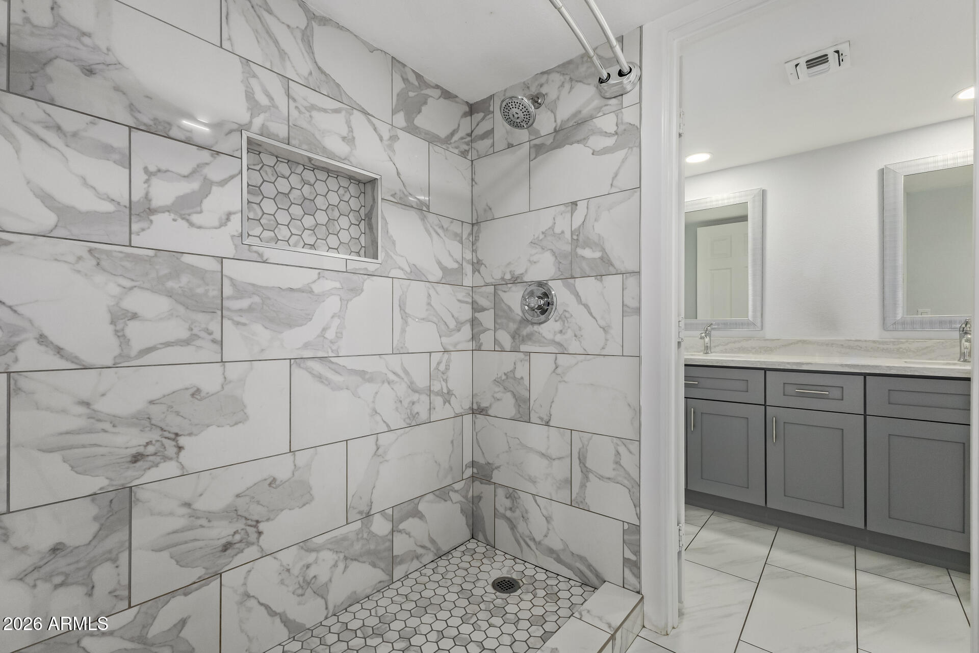 122 S HARDY Drive 50