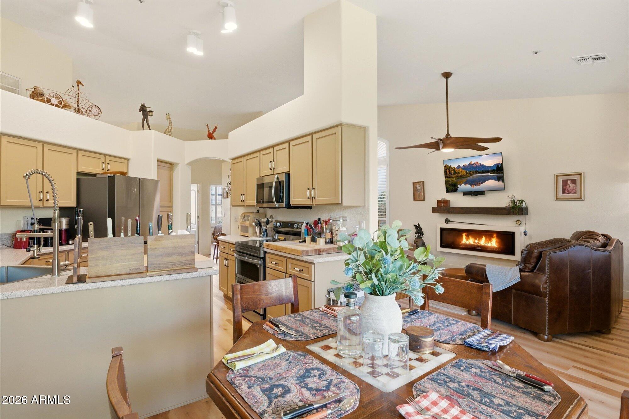 9827 E BLANCHE Drive