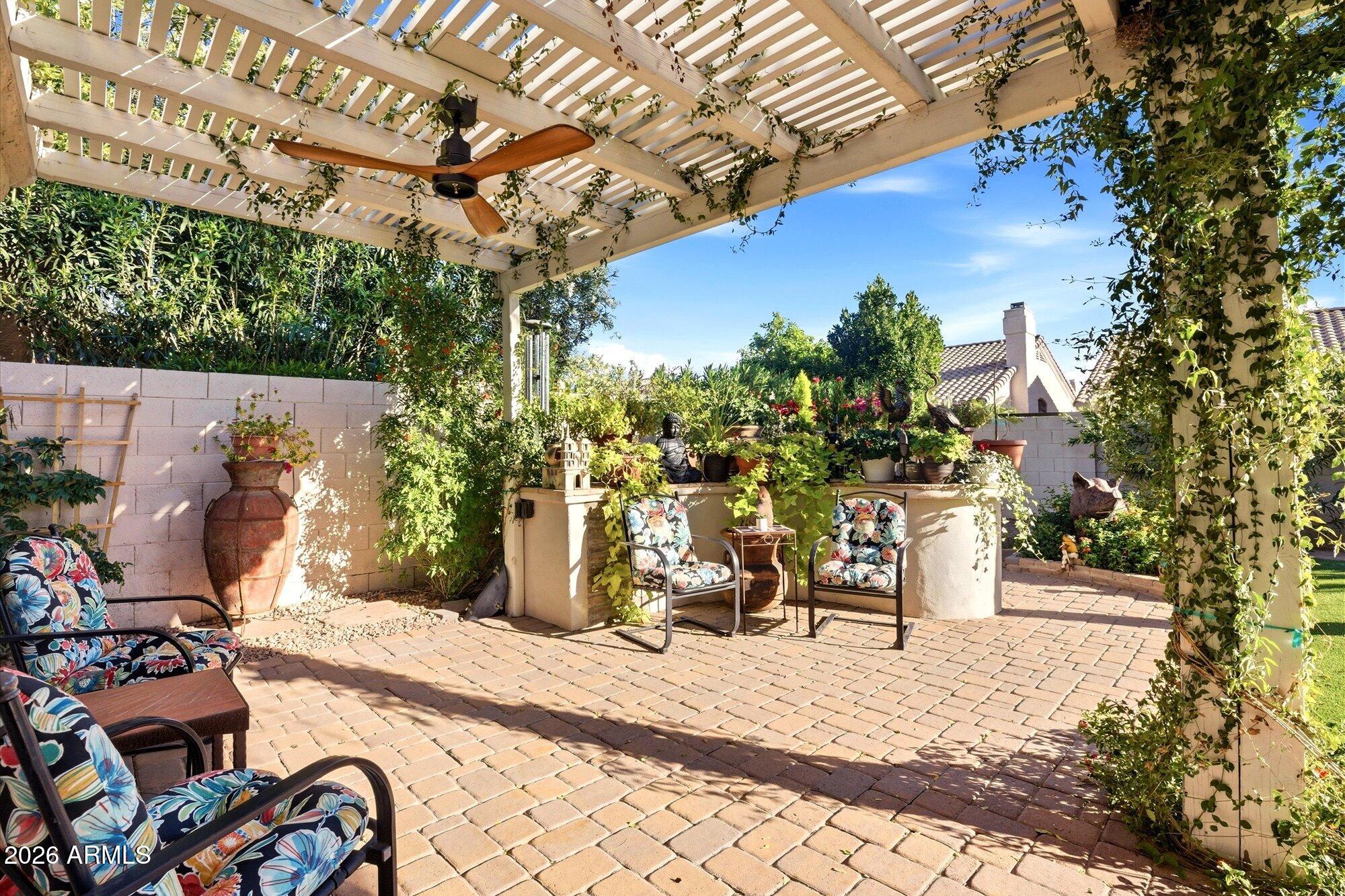 9827 E BLANCHE Drive