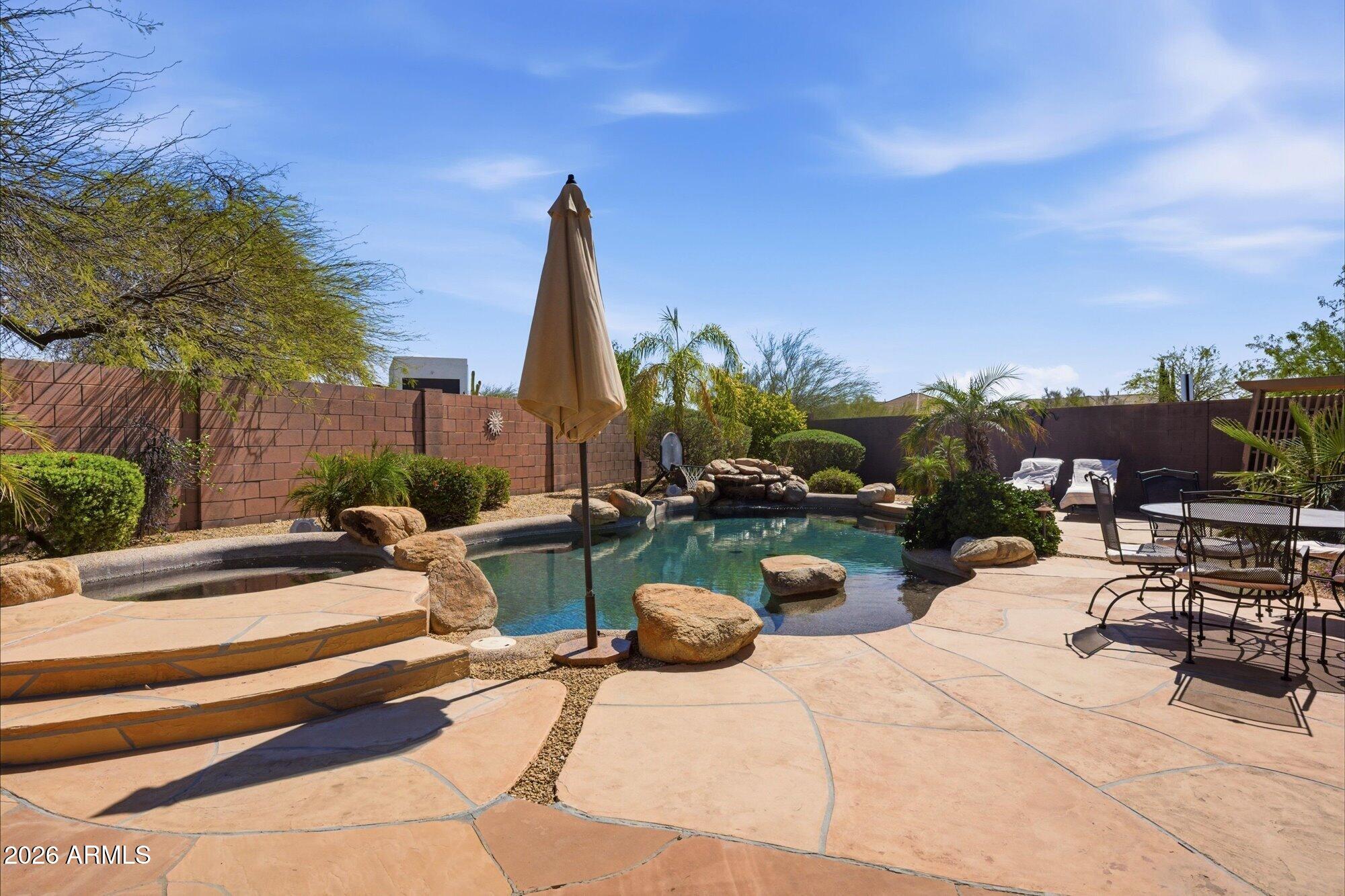 6117 E PALOMINO Lane