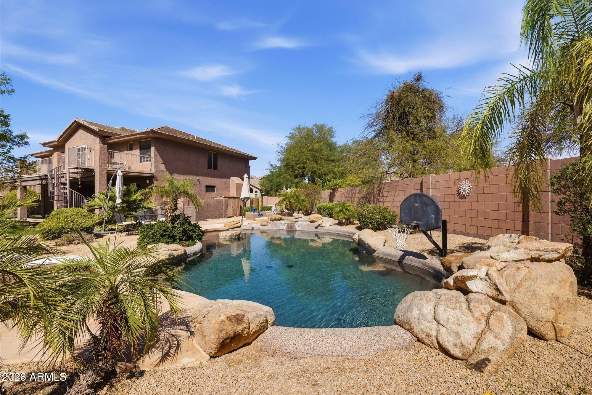 6117 E PALOMINO Lane