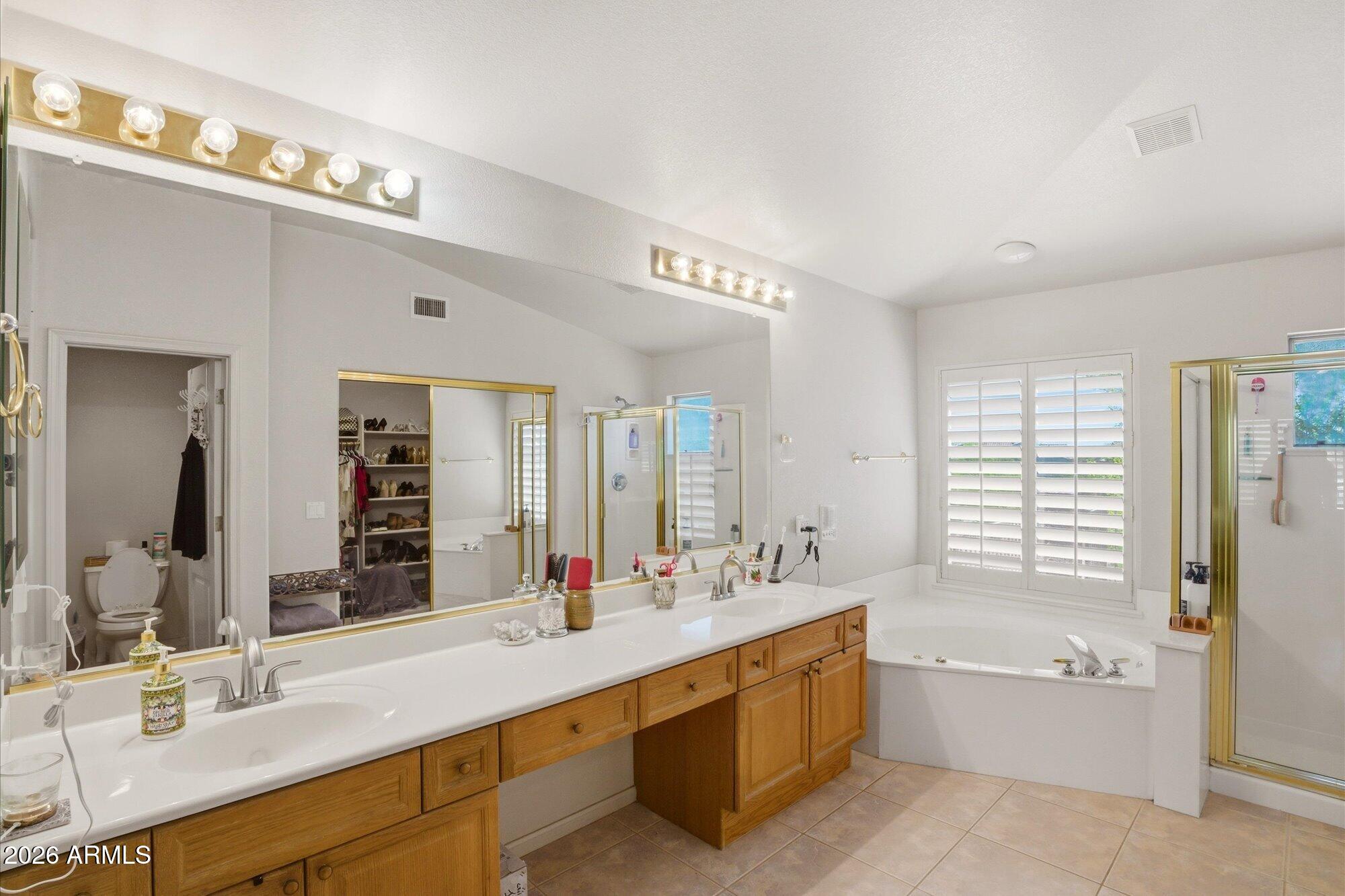 6117 E PALOMINO Lane