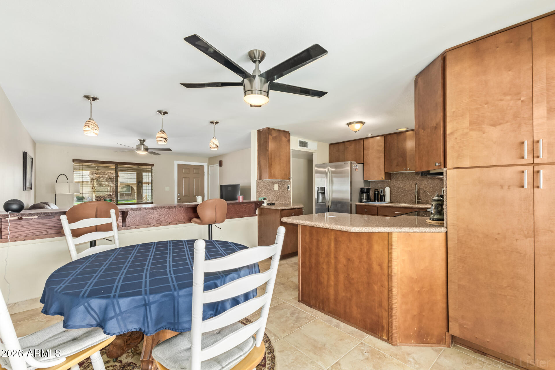 3932 E SURREY Avenue