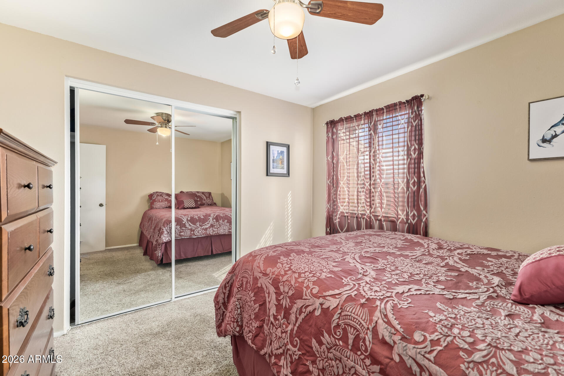 3932 E SURREY Avenue