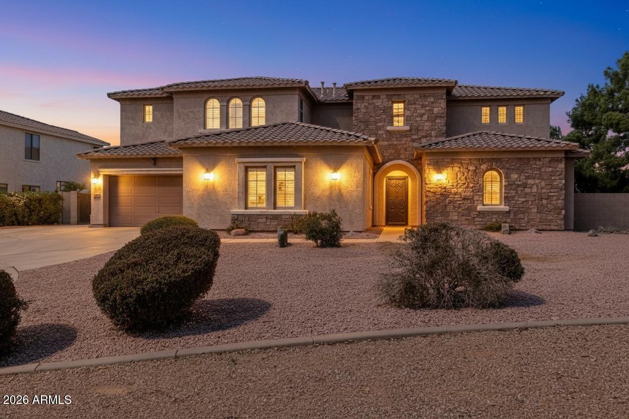 20394 E CALLE DE FLORES