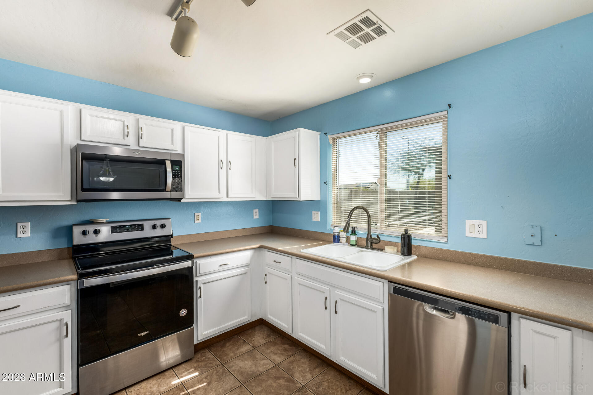 22063 W MOHAVE Street