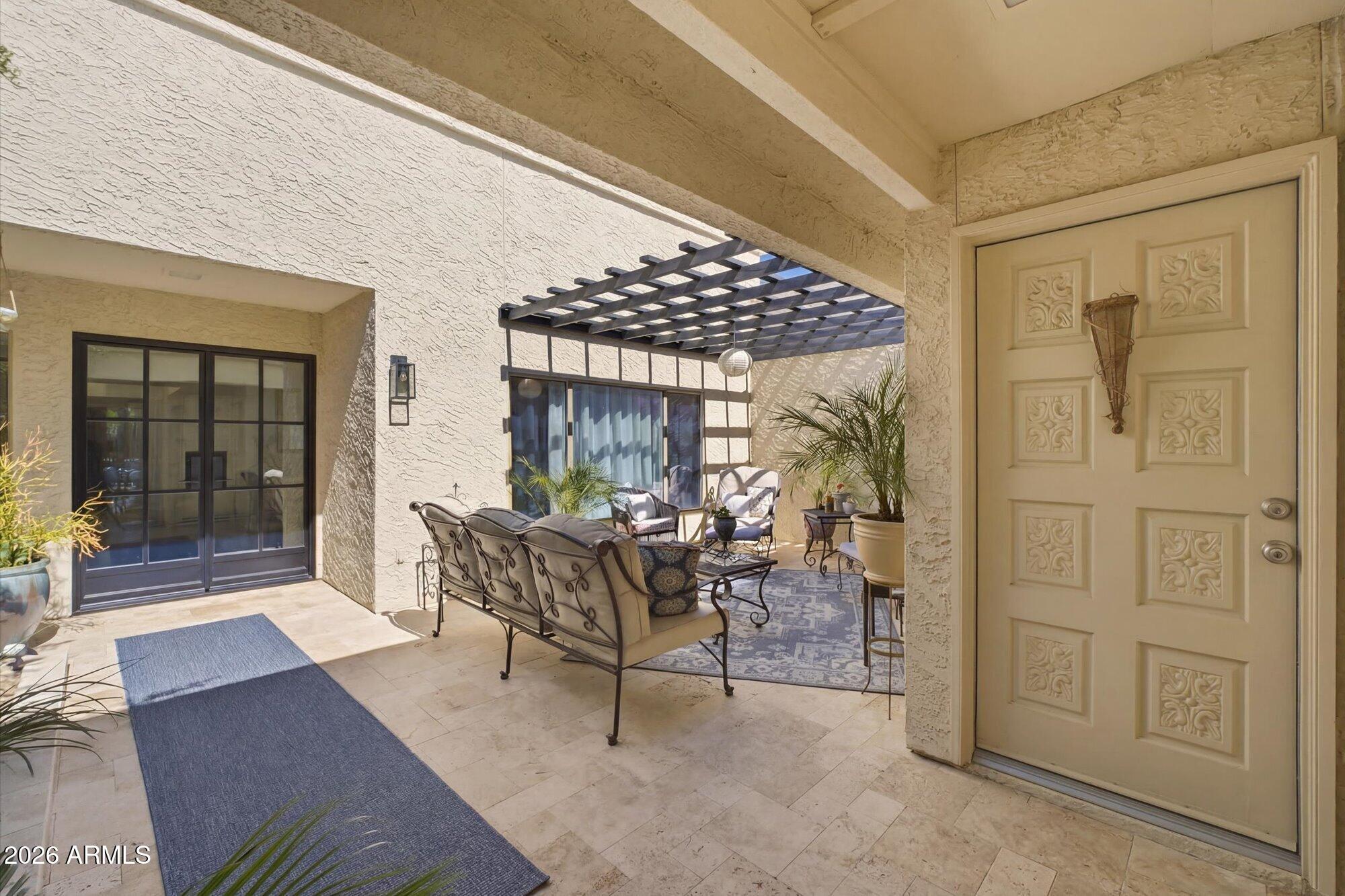 8212 E DEL CUARZO Drive